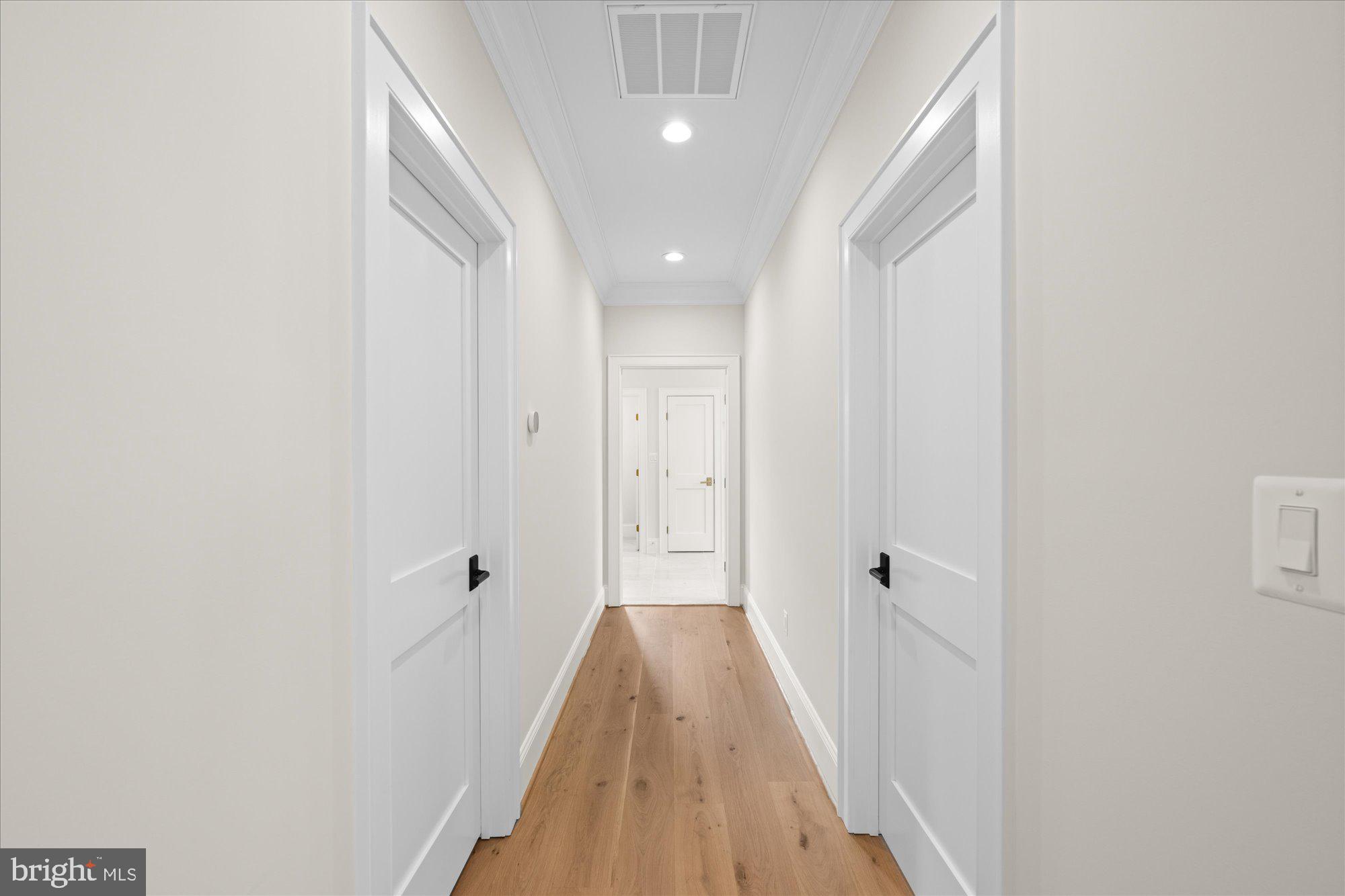 MONTOUR HEIGHTS - Residential