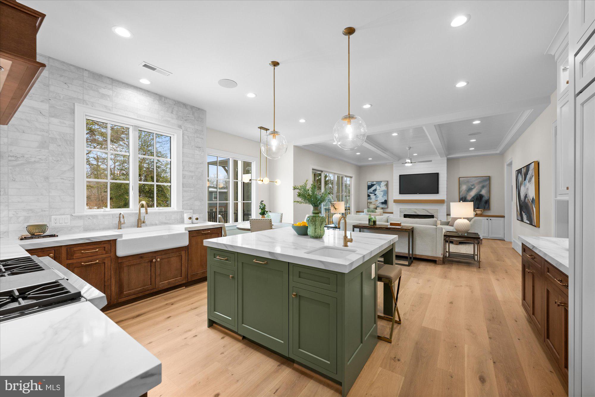 MONTOUR HEIGHTS - Residential