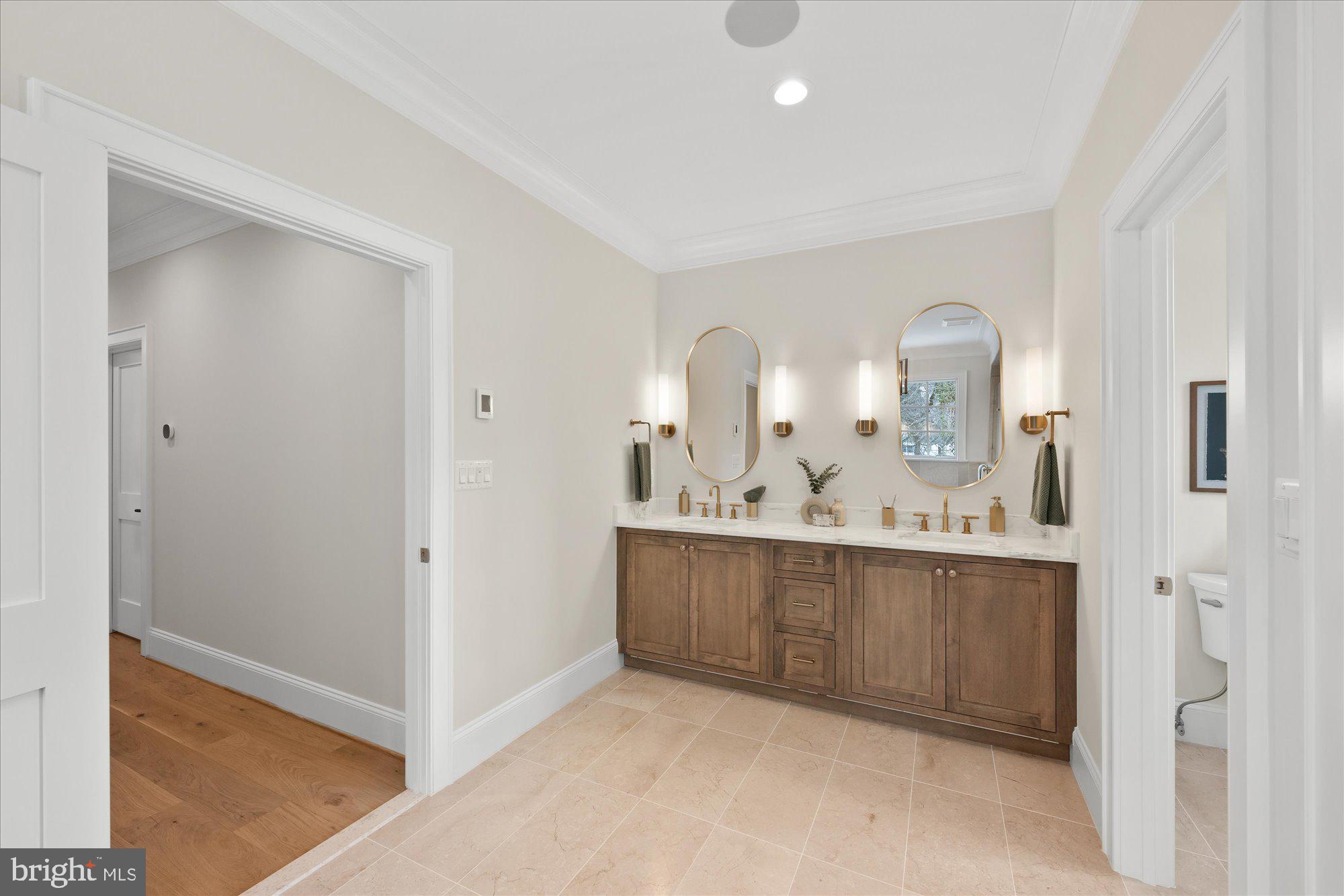 MONTOUR HEIGHTS - Residential