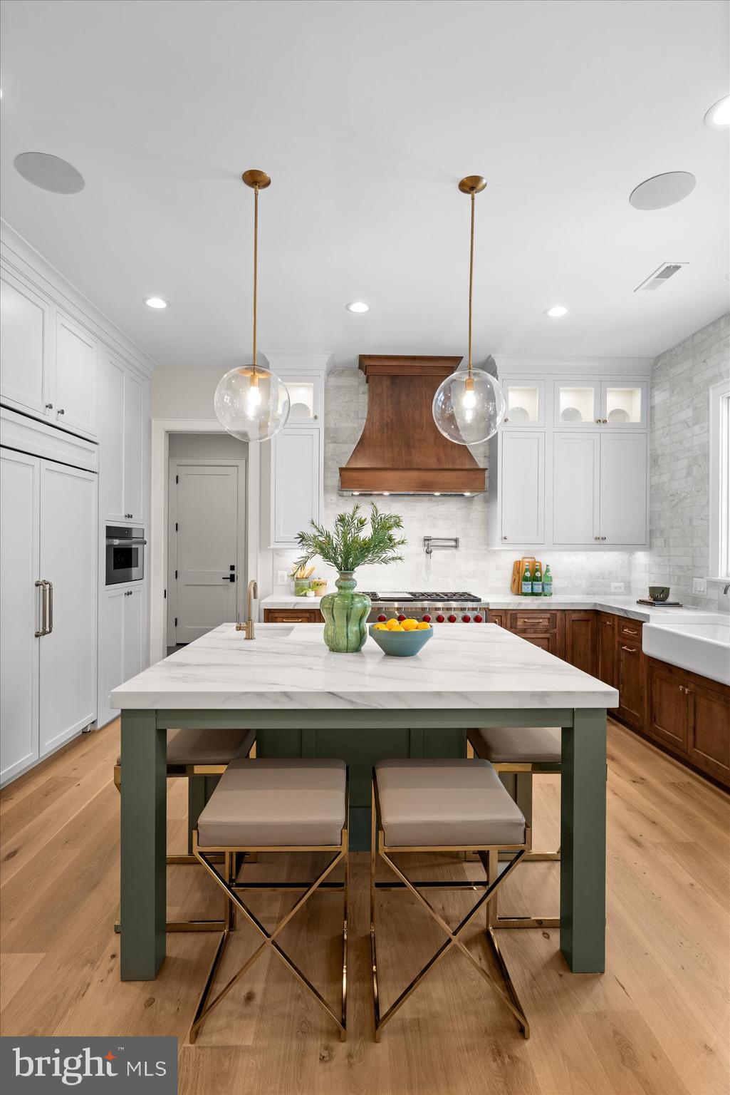 MONTOUR HEIGHTS - Residential