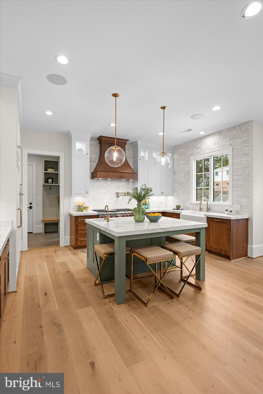 MONTOUR HEIGHTS - Residential