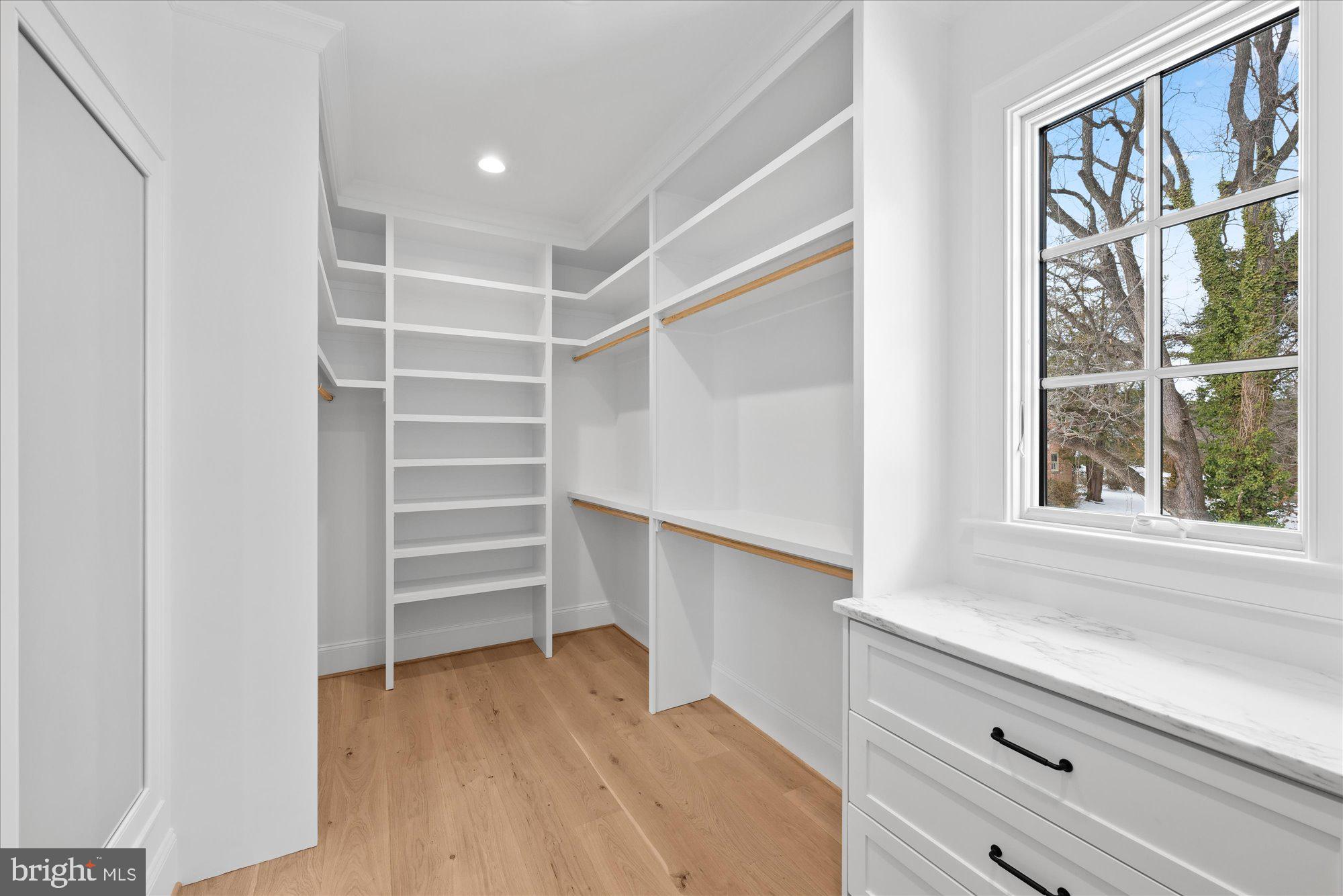 MONTOUR HEIGHTS - Residential