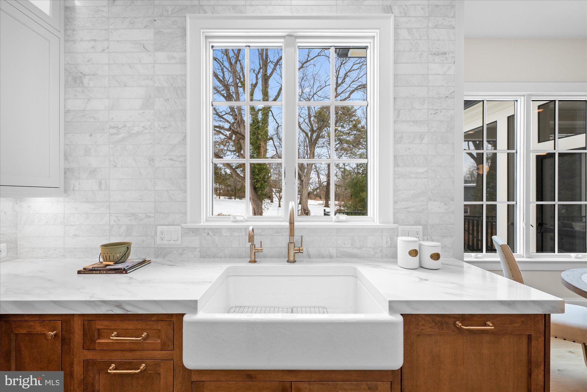 MONTOUR HEIGHTS - Residential