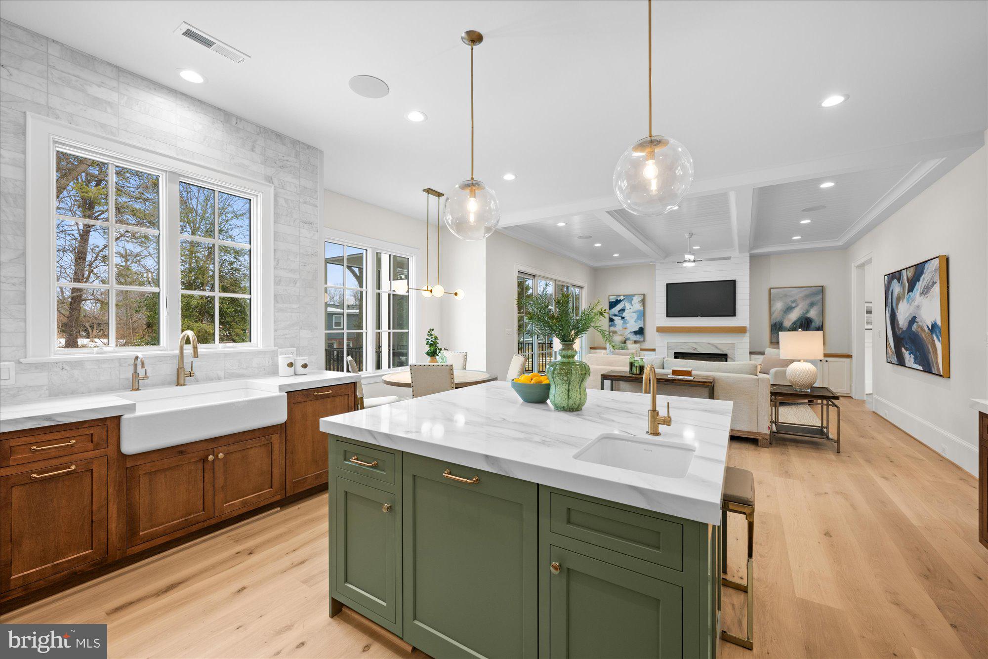 MONTOUR HEIGHTS - Residential