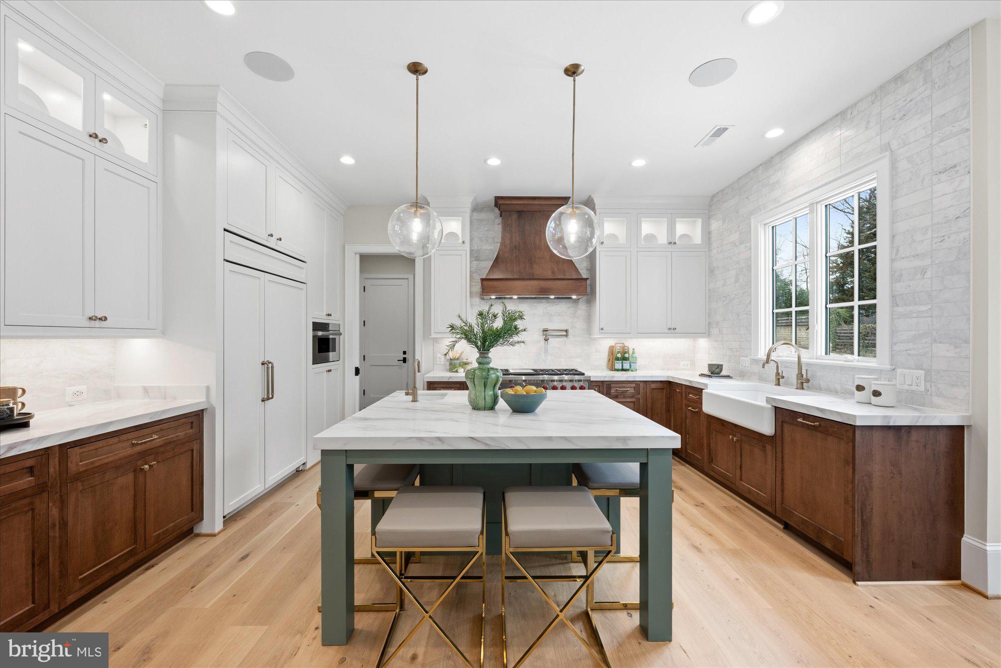 MONTOUR HEIGHTS - Residential