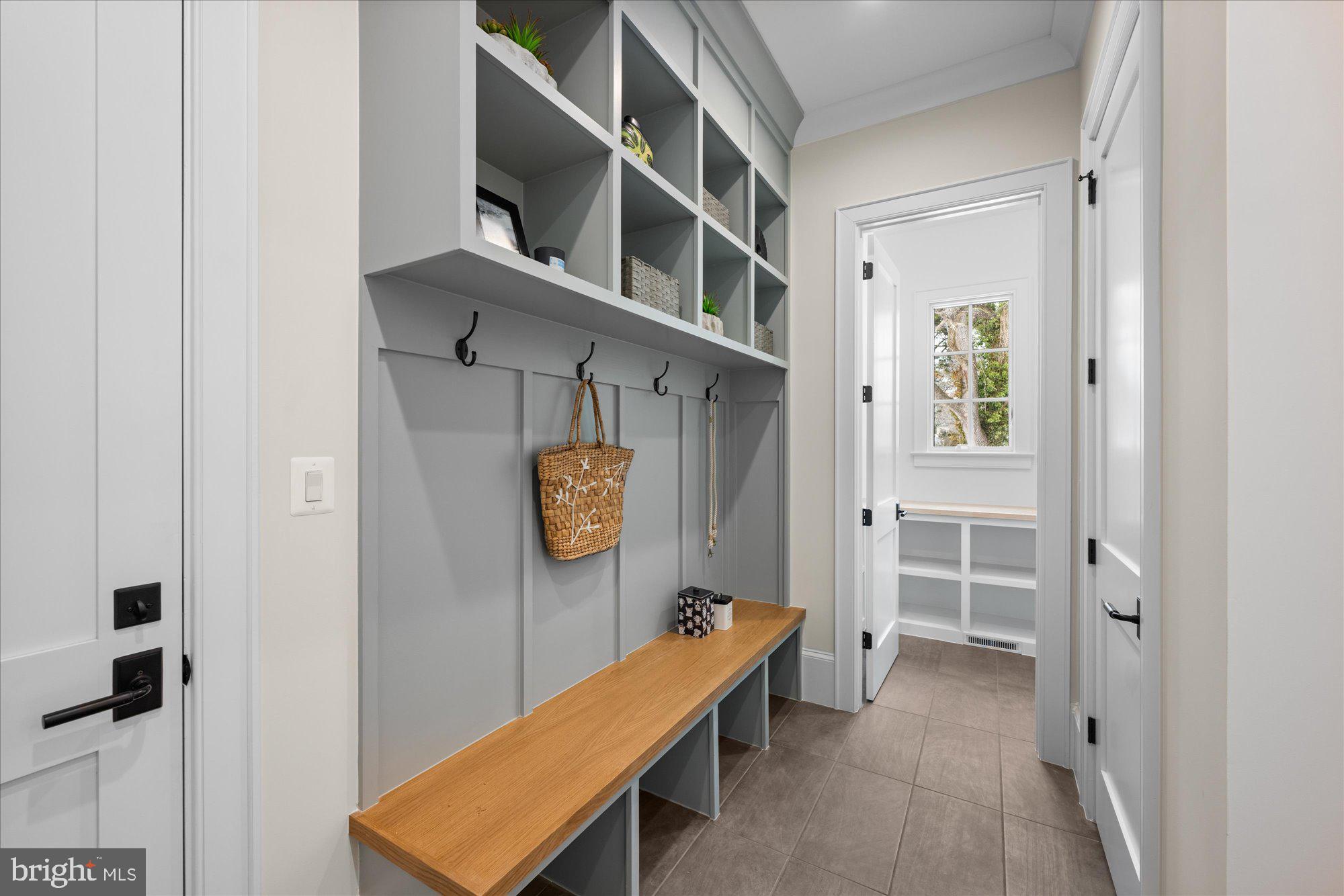 MONTOUR HEIGHTS - Residential