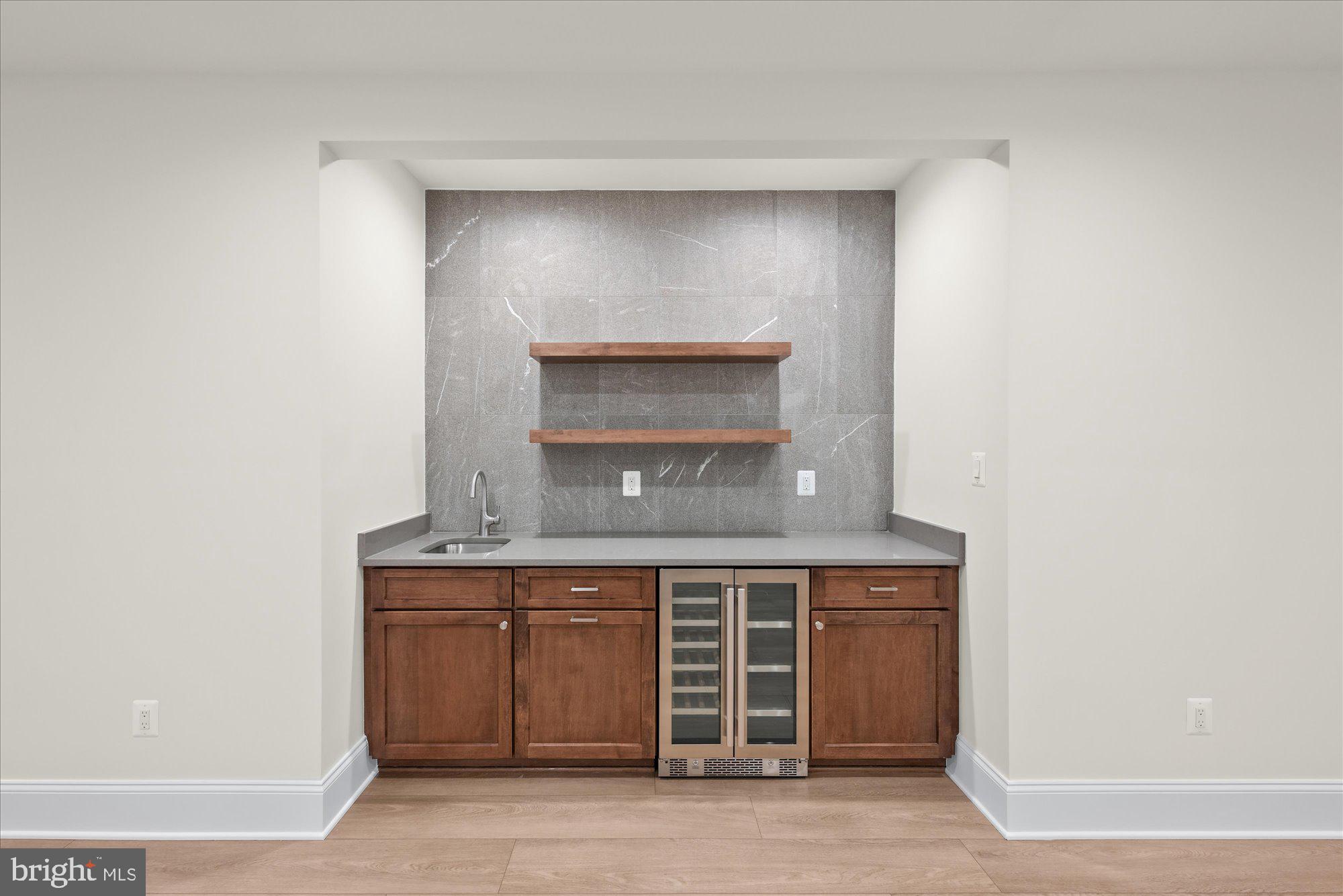 MONTOUR HEIGHTS - Residential