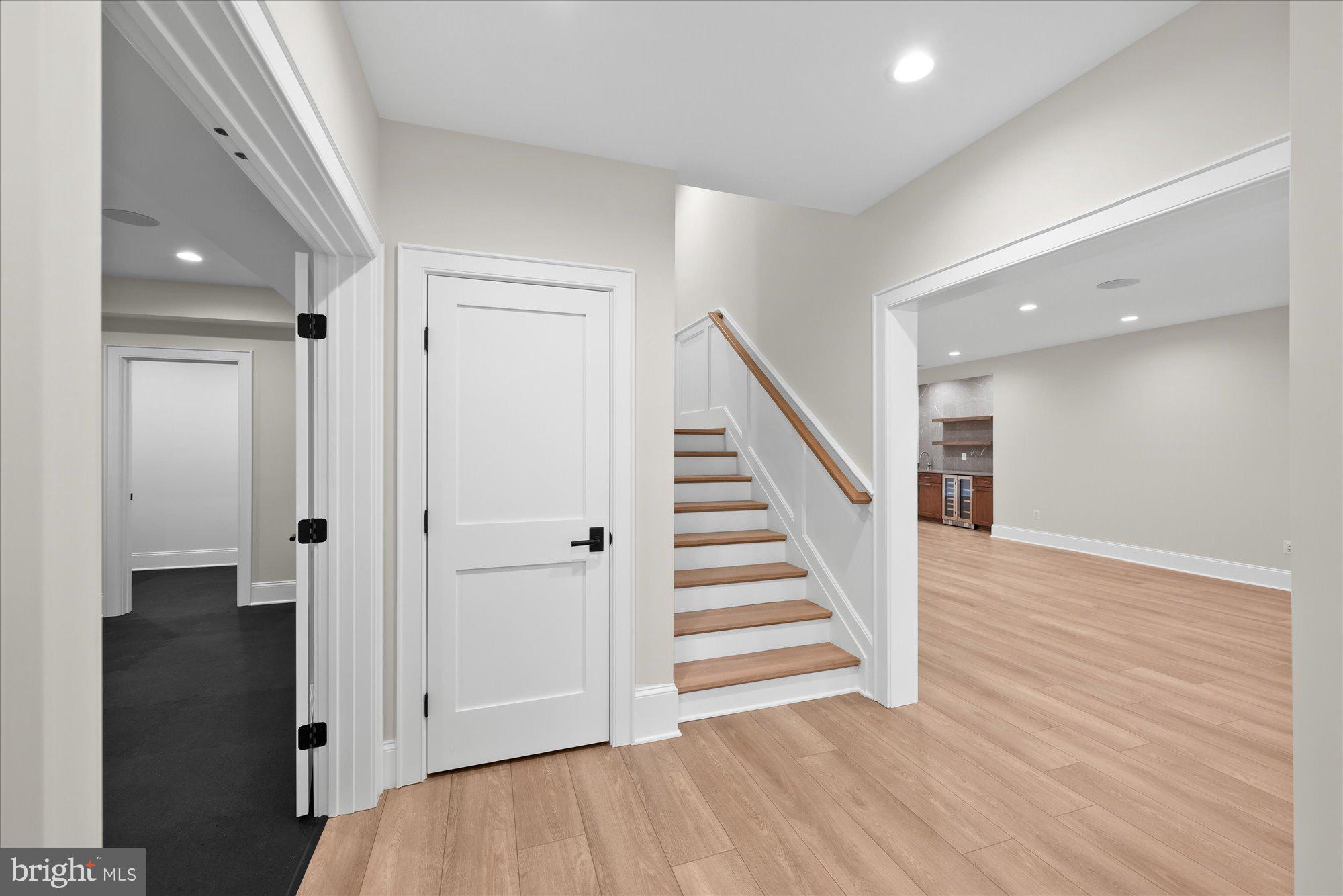 MONTOUR HEIGHTS - Residential