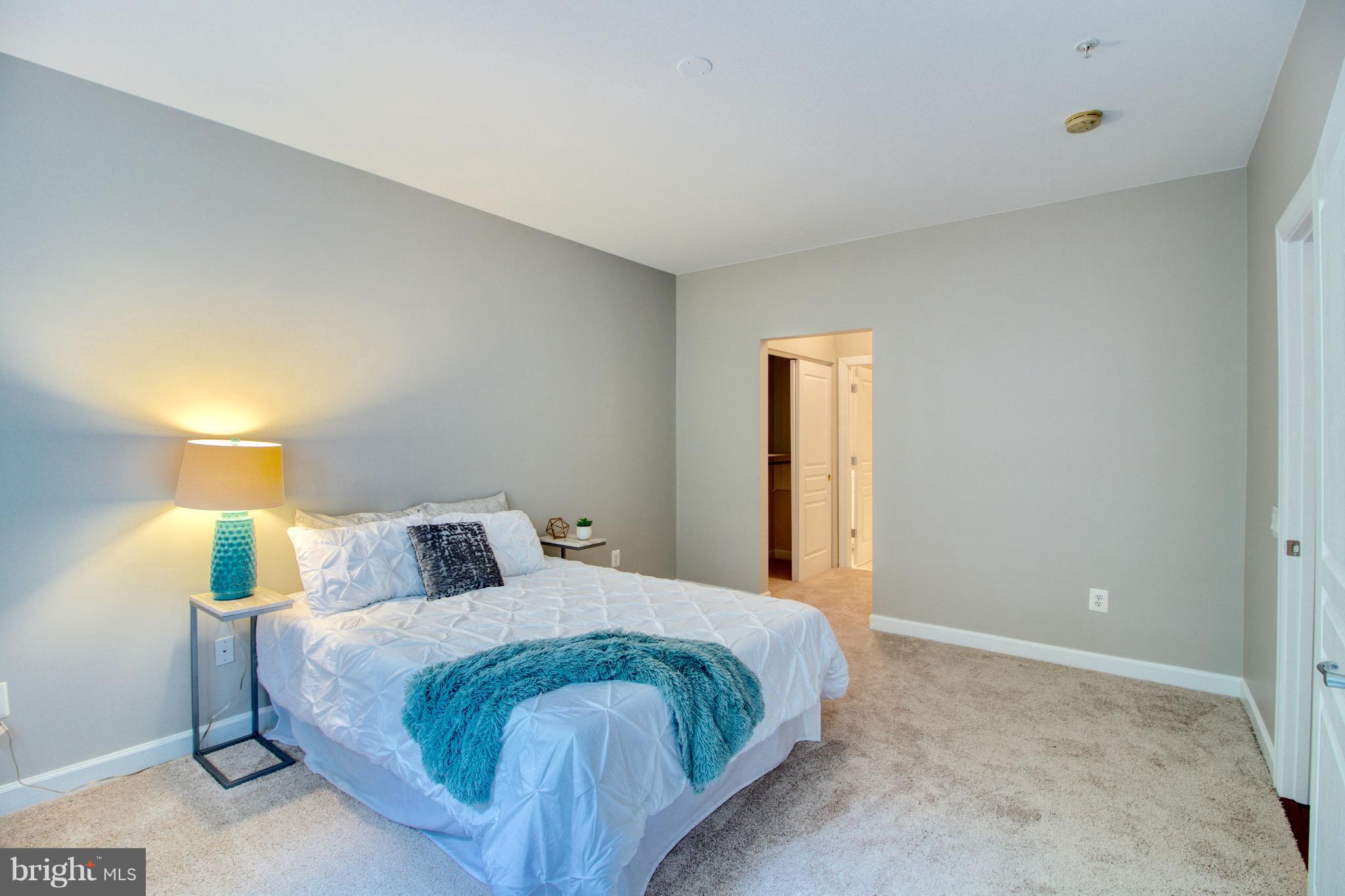 HIDDENBROOK - Residential