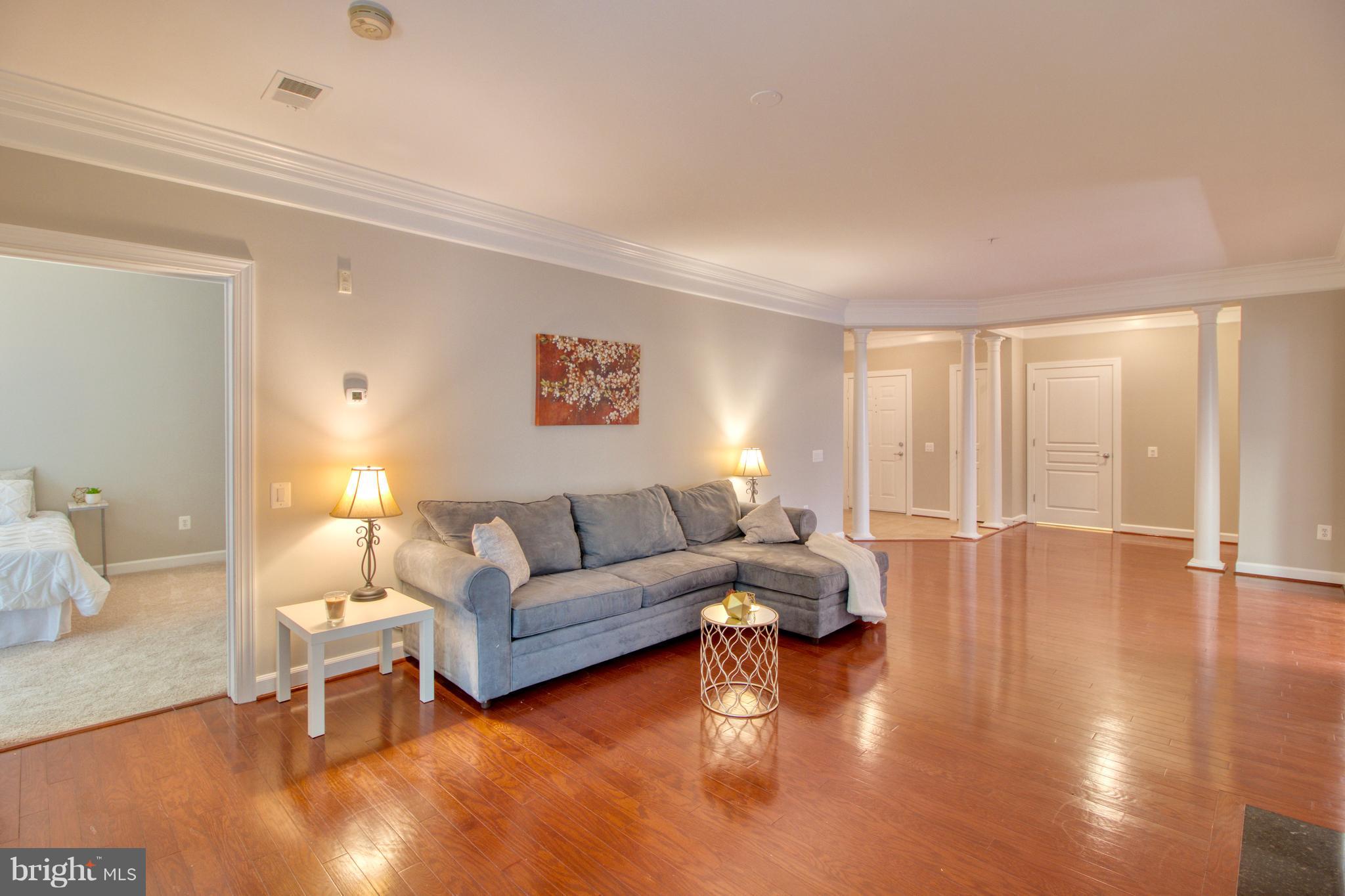 HIDDENBROOK - Residential