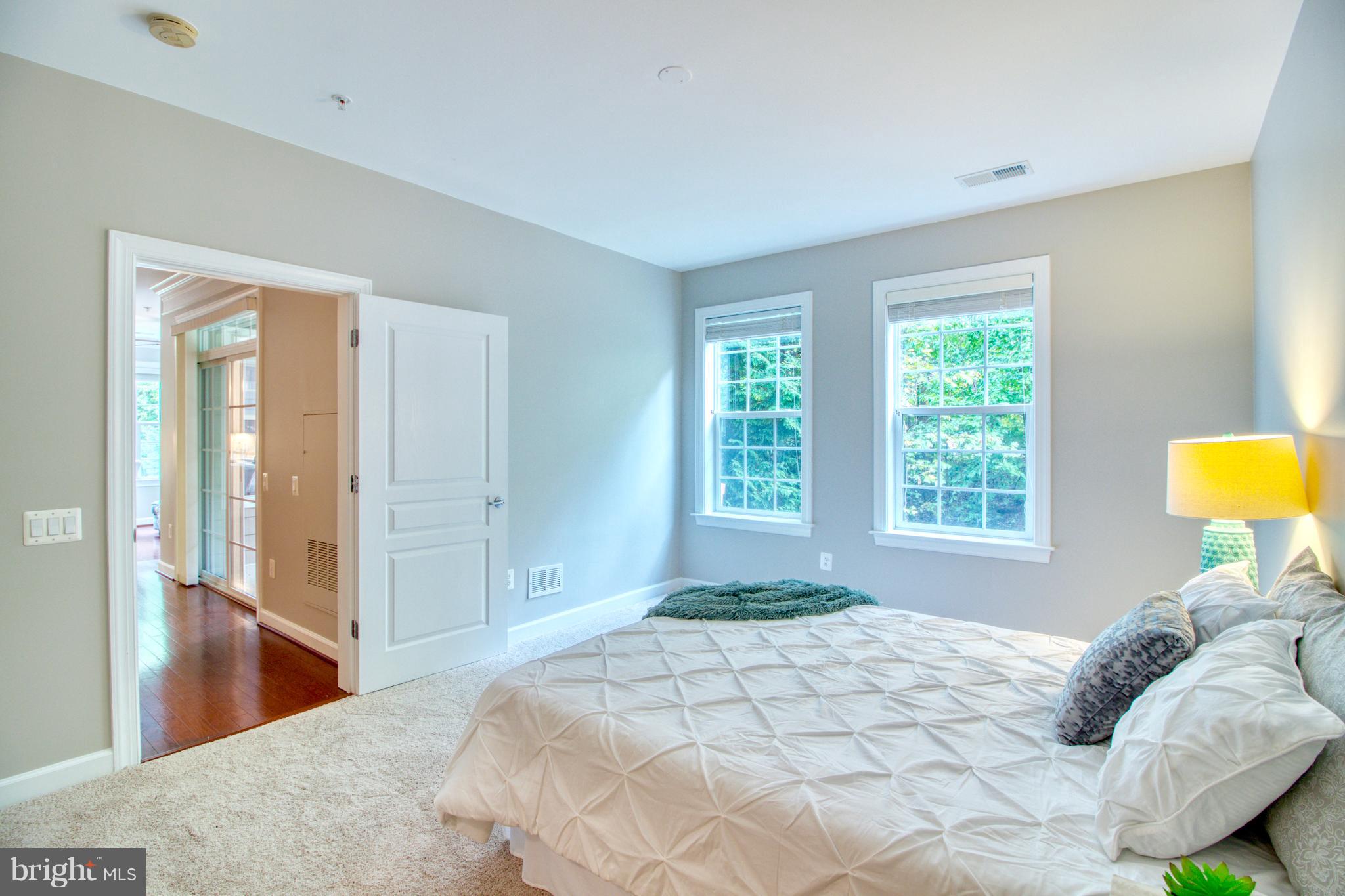 HIDDENBROOK - Residential