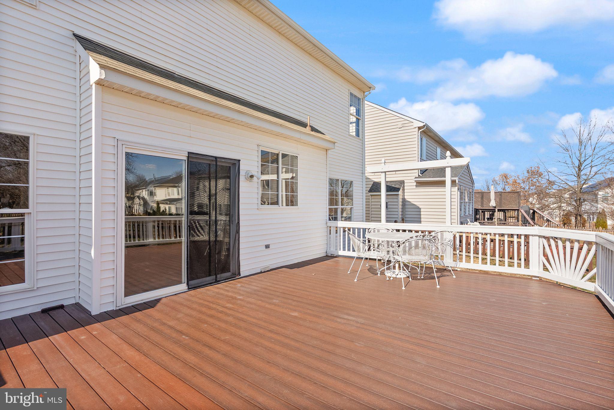 ASHBURN FARM - Residential