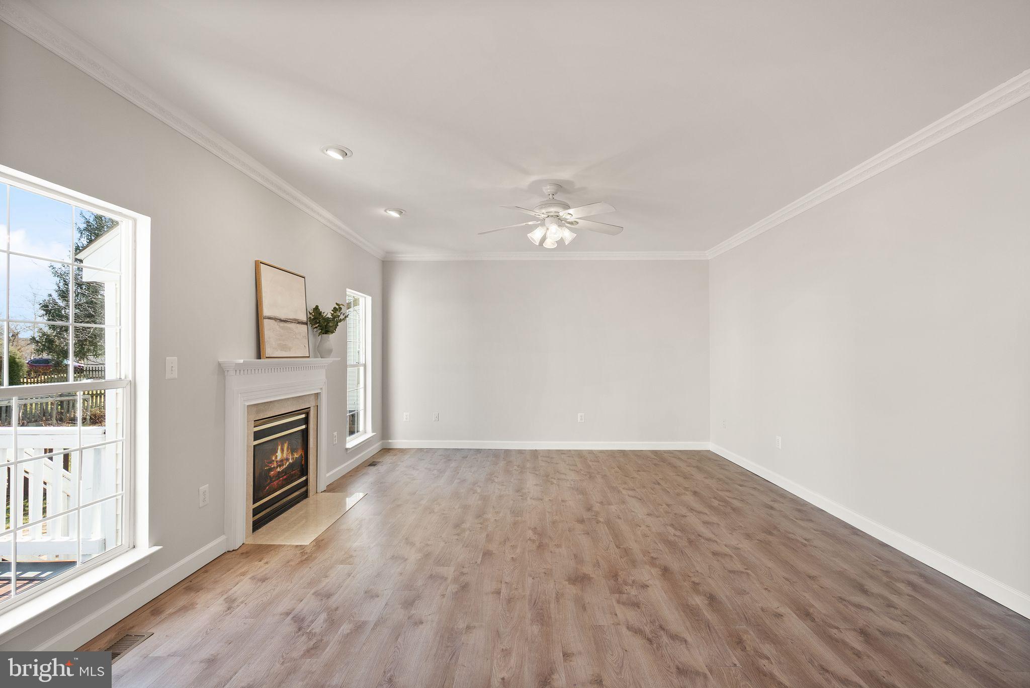 ASHBURN FARM - Residential