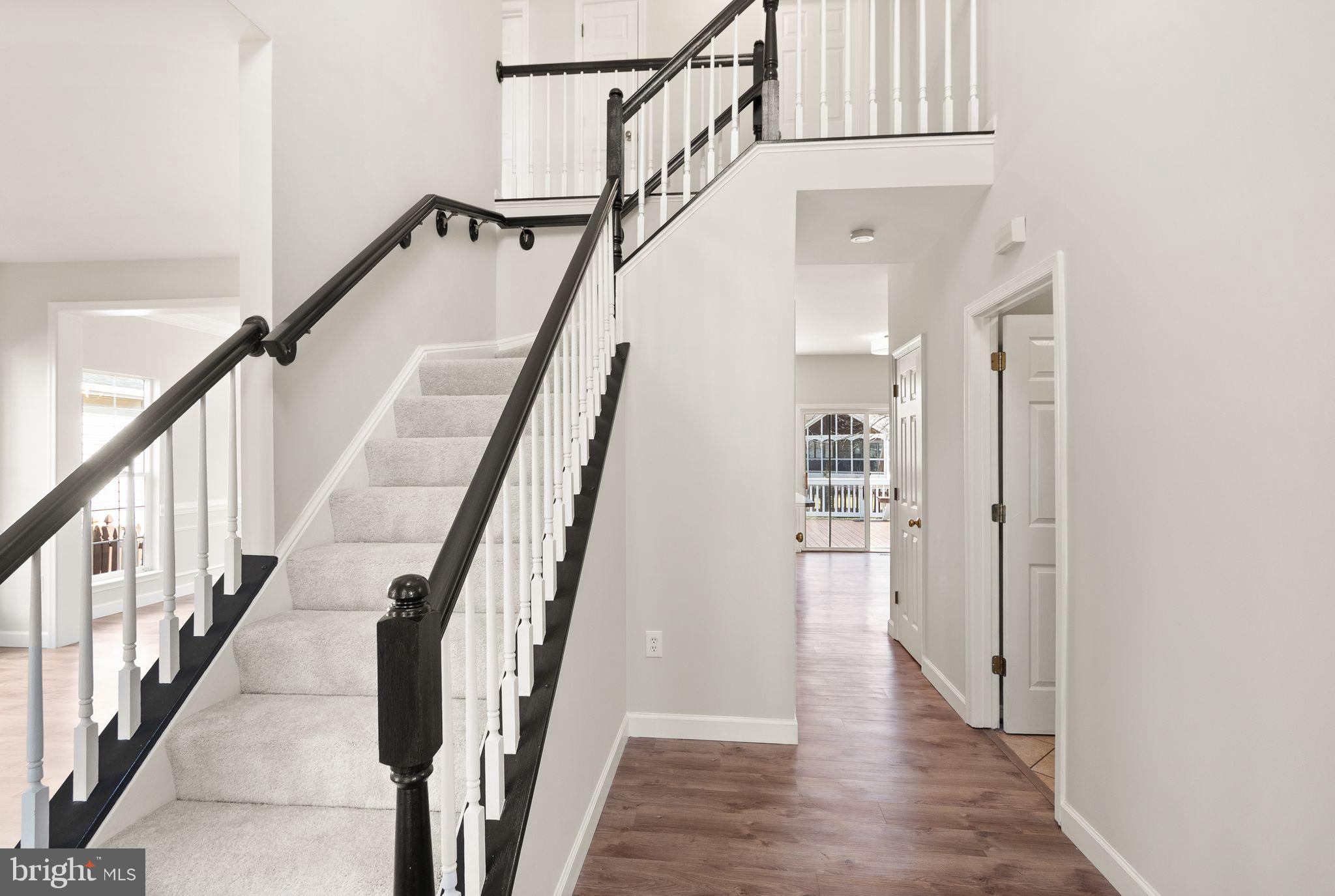 ASHBURN FARM - Residential