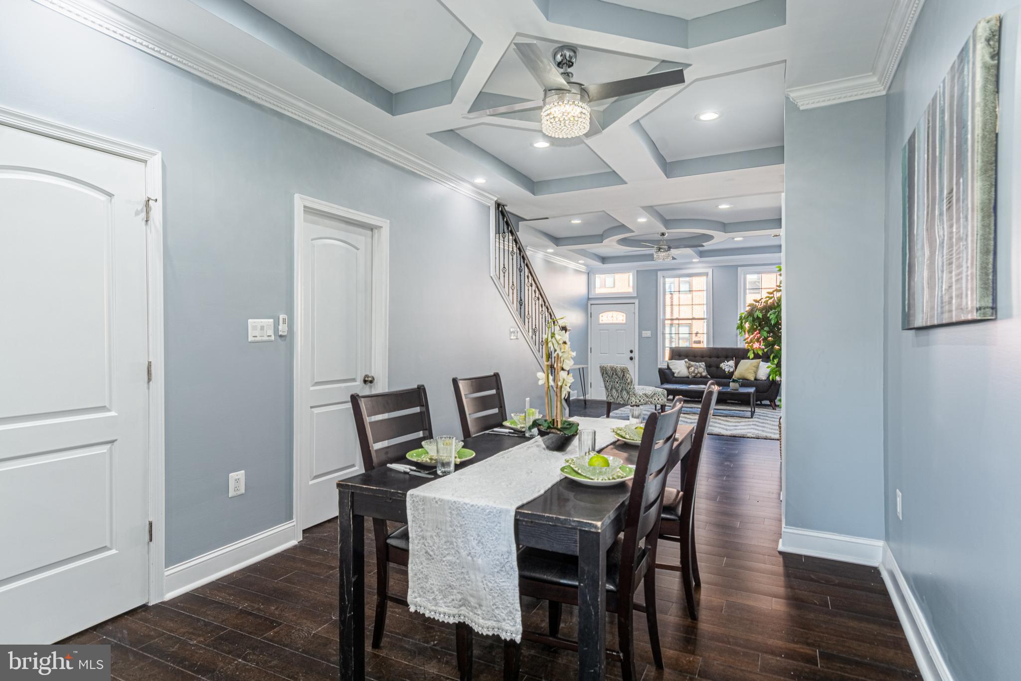 HOLLINS MARKET - Residential