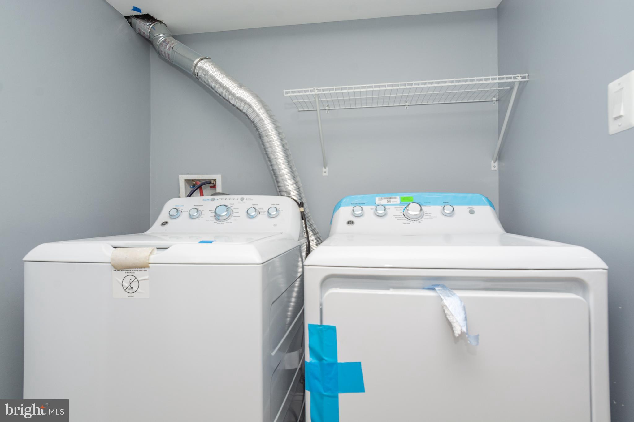 HOLLINS MARKET - Residential