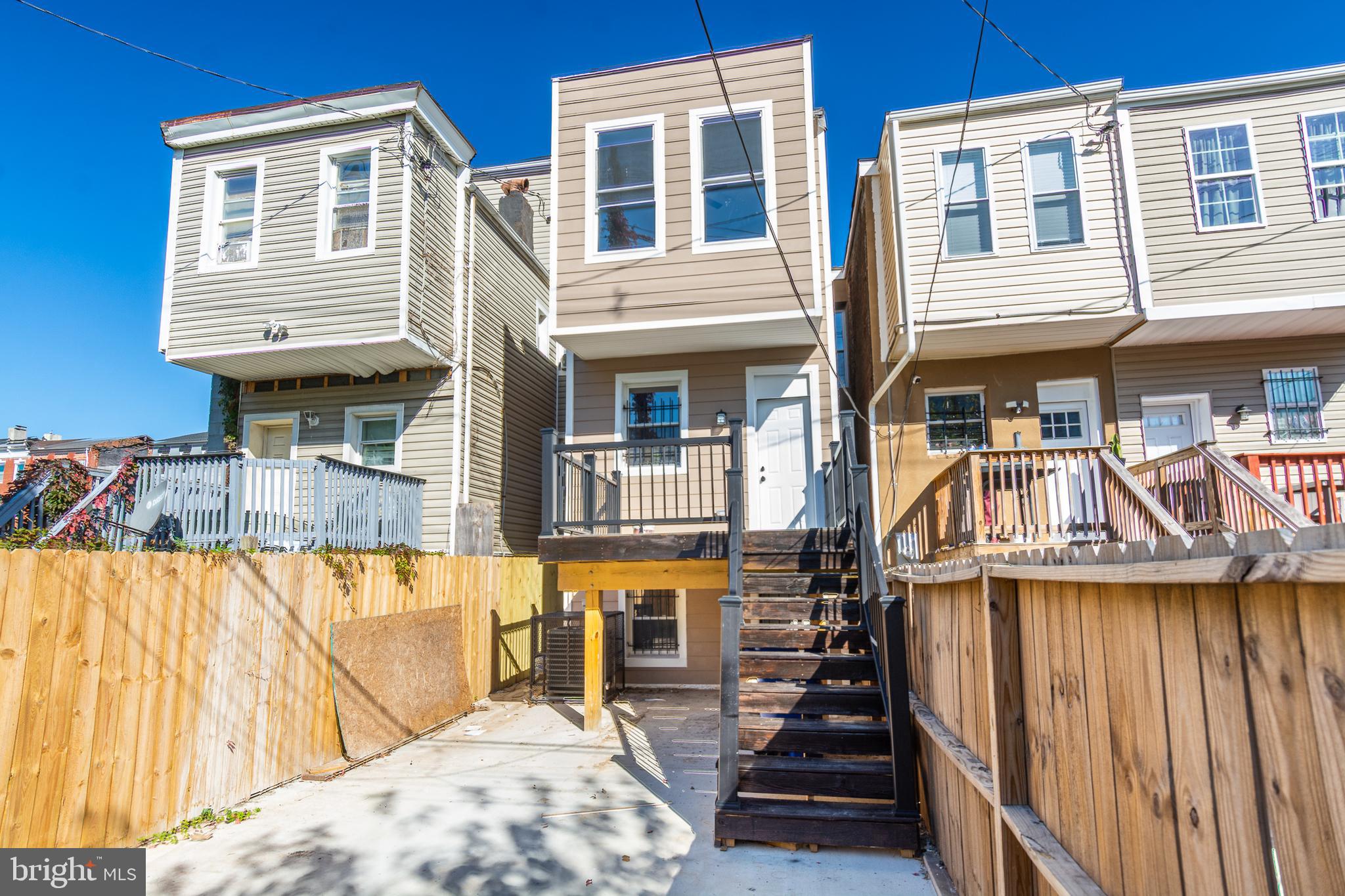 HOLLINS MARKET - Residential