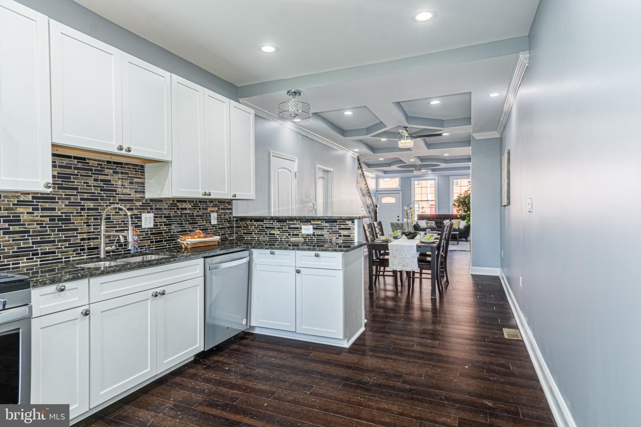 HOLLINS MARKET - Residential