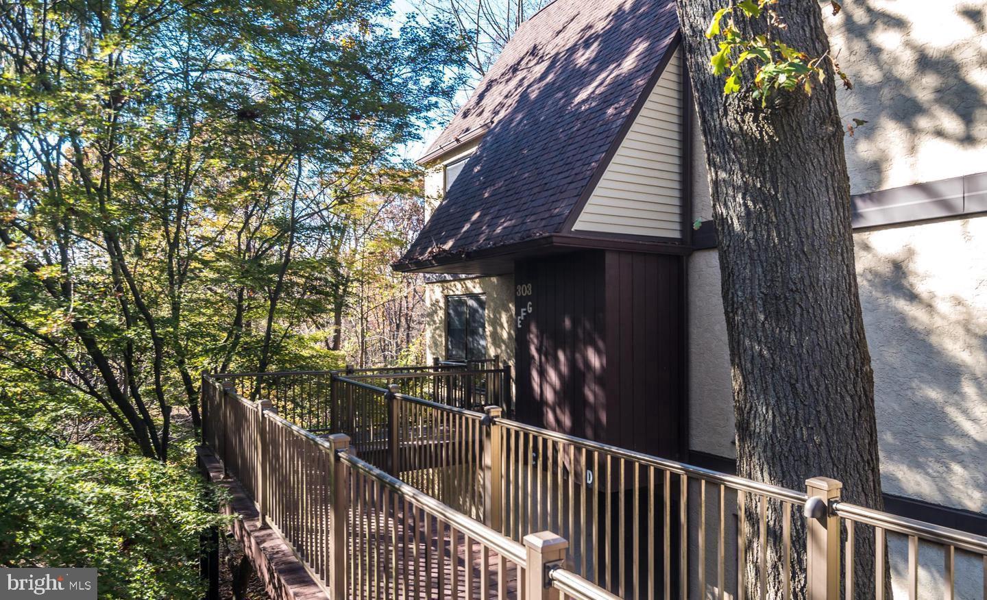 GREEN TREE RUN - Residential Lease