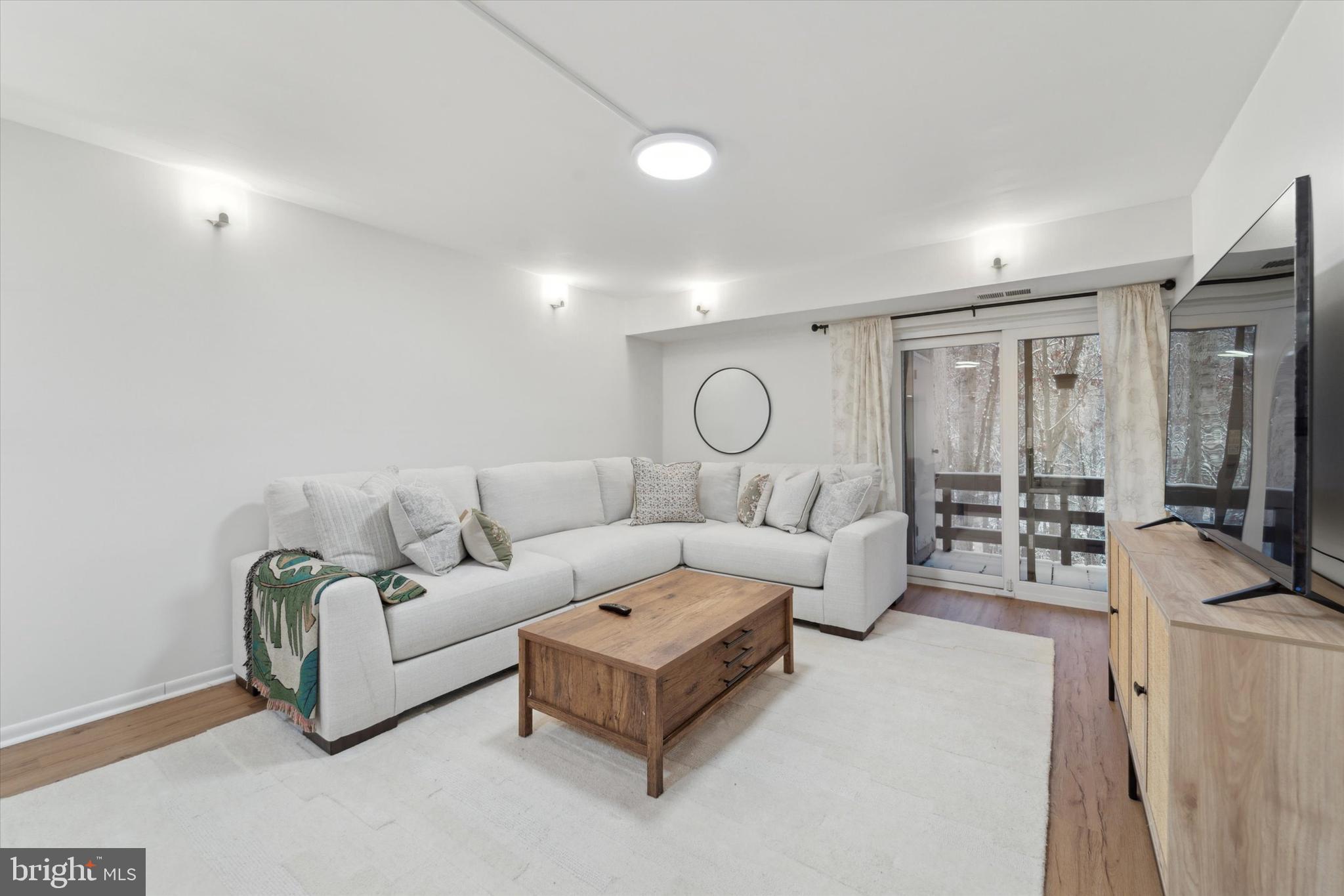 GREEN TREE RUN - Residential Lease