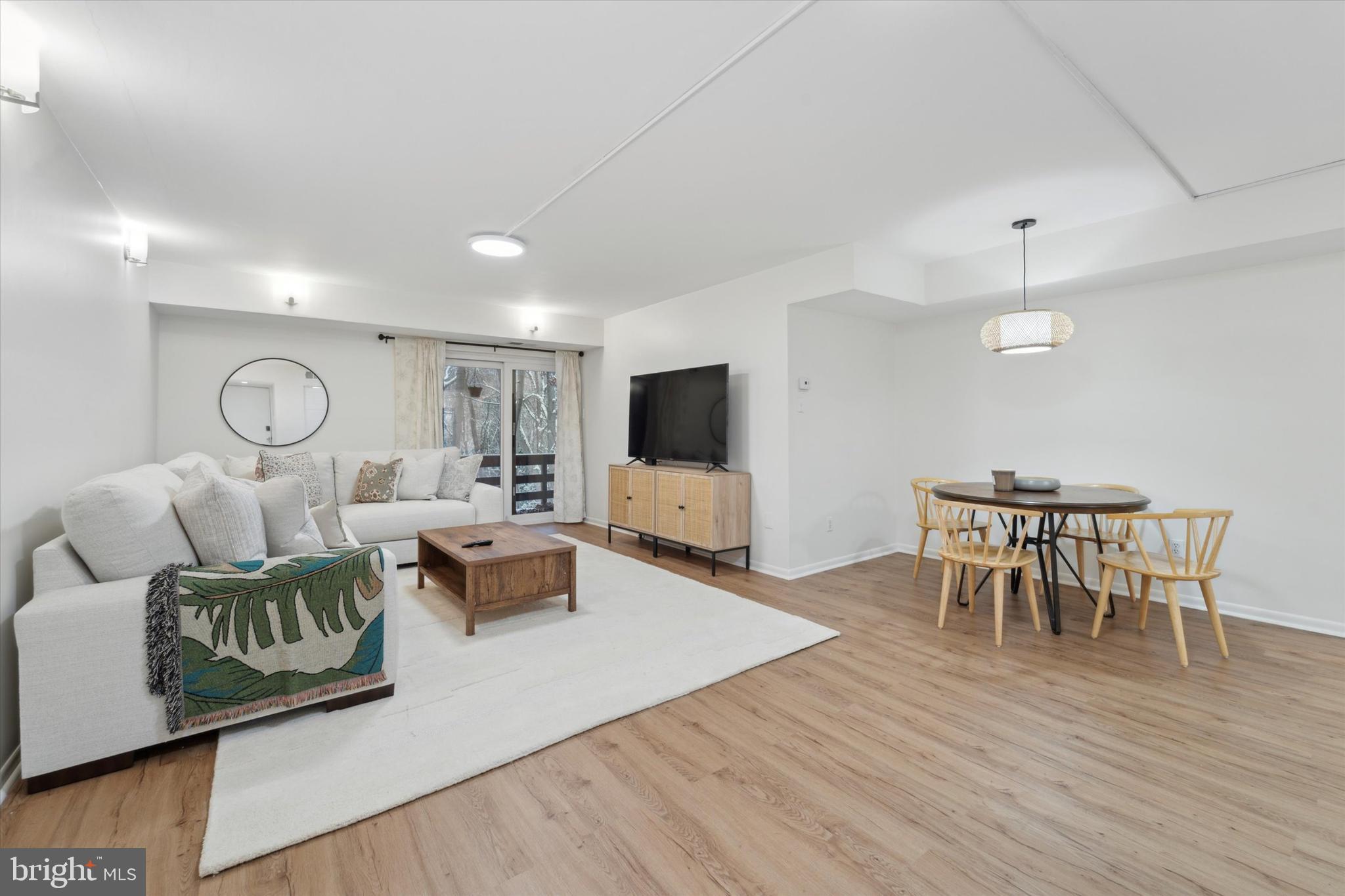 GREEN TREE RUN - Residential Lease