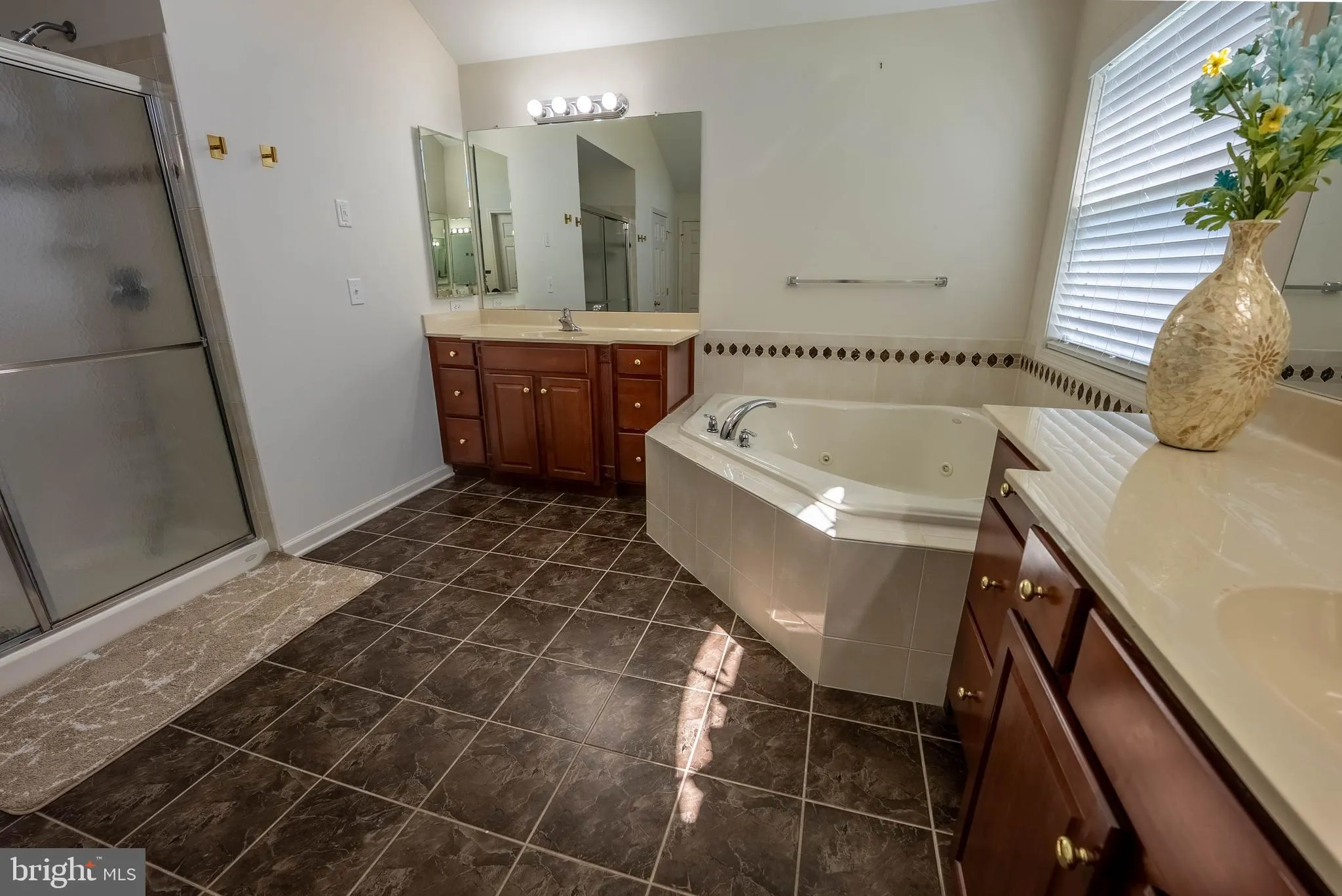 Franklinville, New Jersey 08322, United States, 4 Bedrooms Bedrooms, ,5 BathroomsBathrooms,Residential,Active,151769