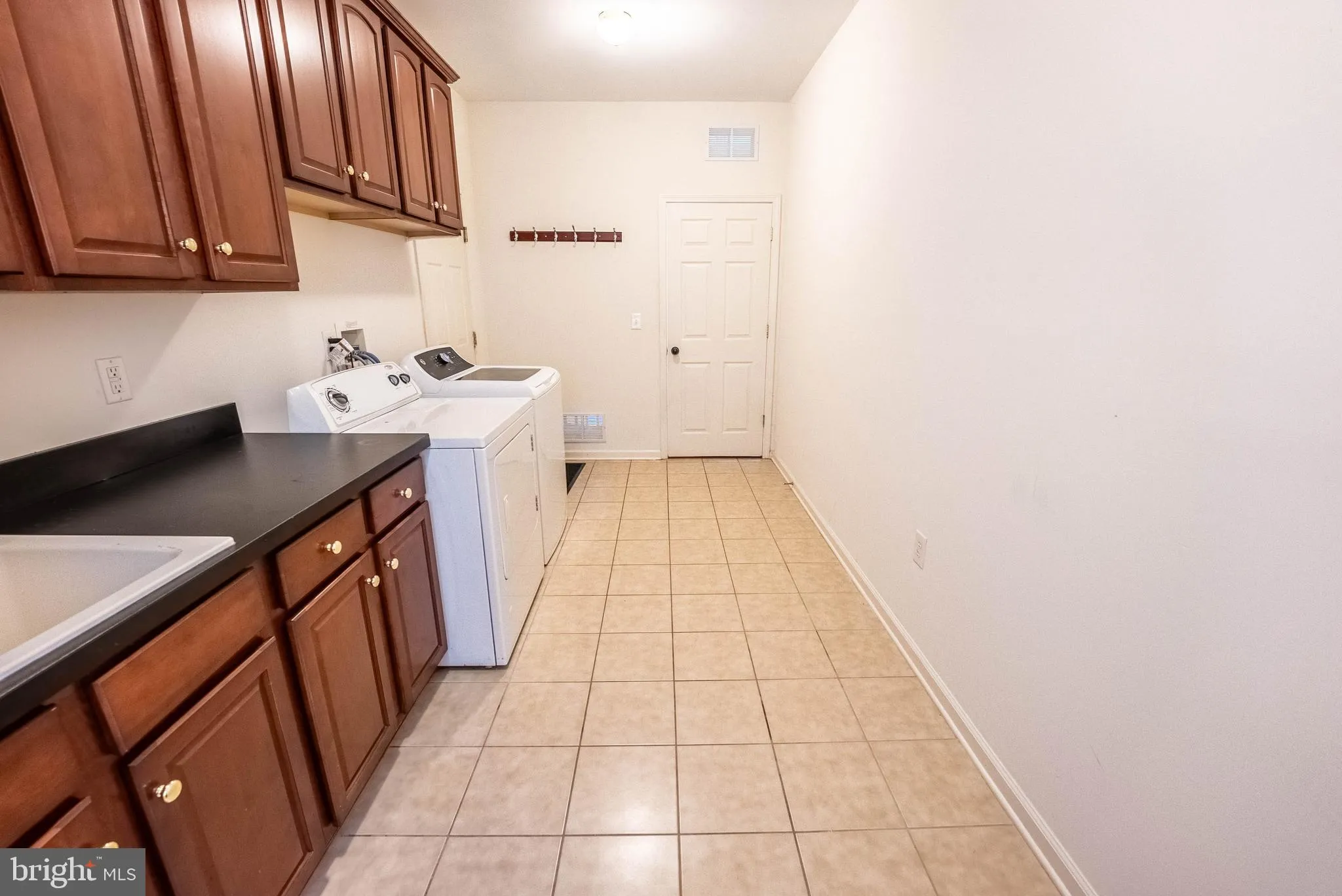 Franklinville, New Jersey 08322, United States, 4 Bedrooms Bedrooms, ,5 BathroomsBathrooms,Residential,Active,151769