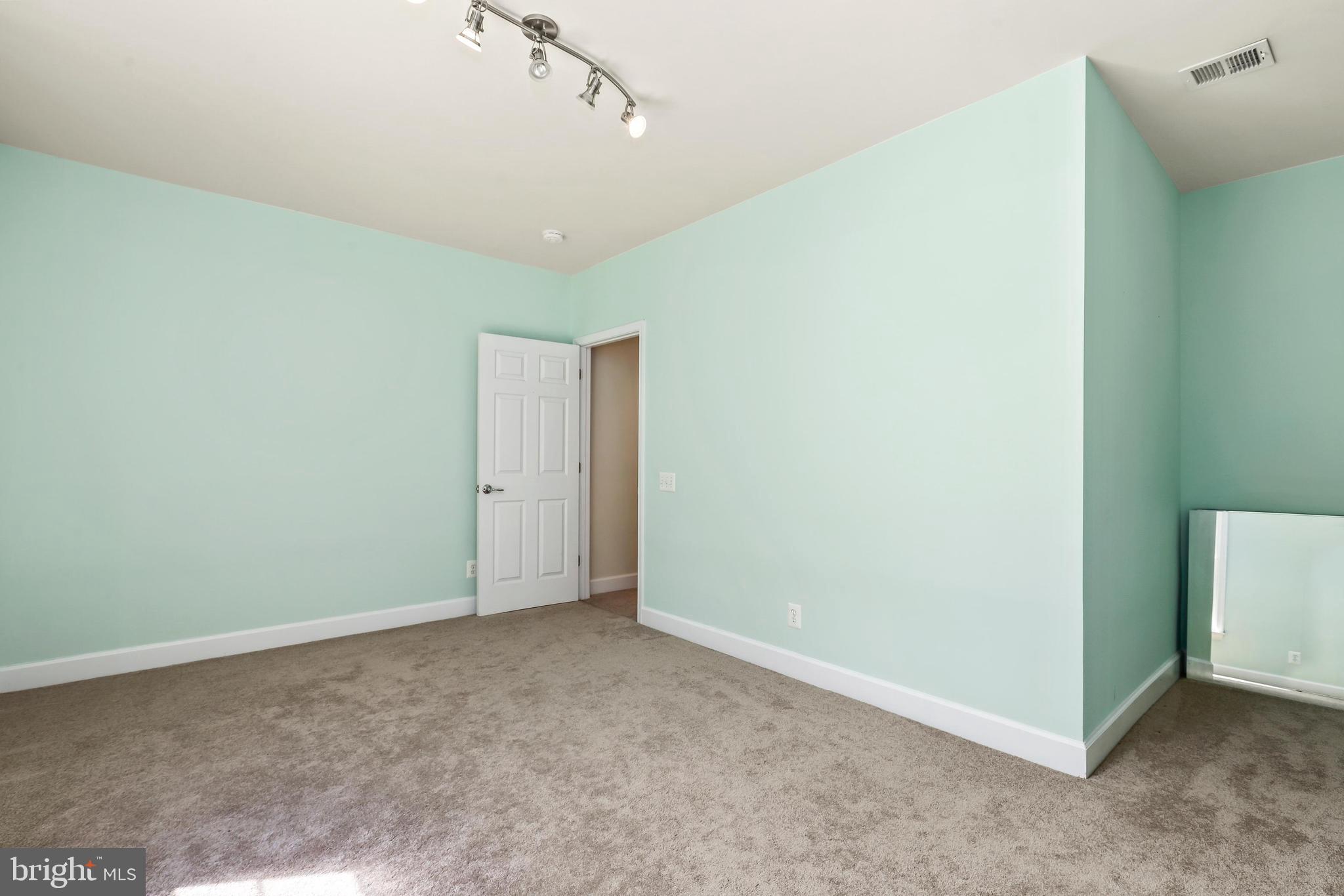 MAYFIELD TRACE - Residential