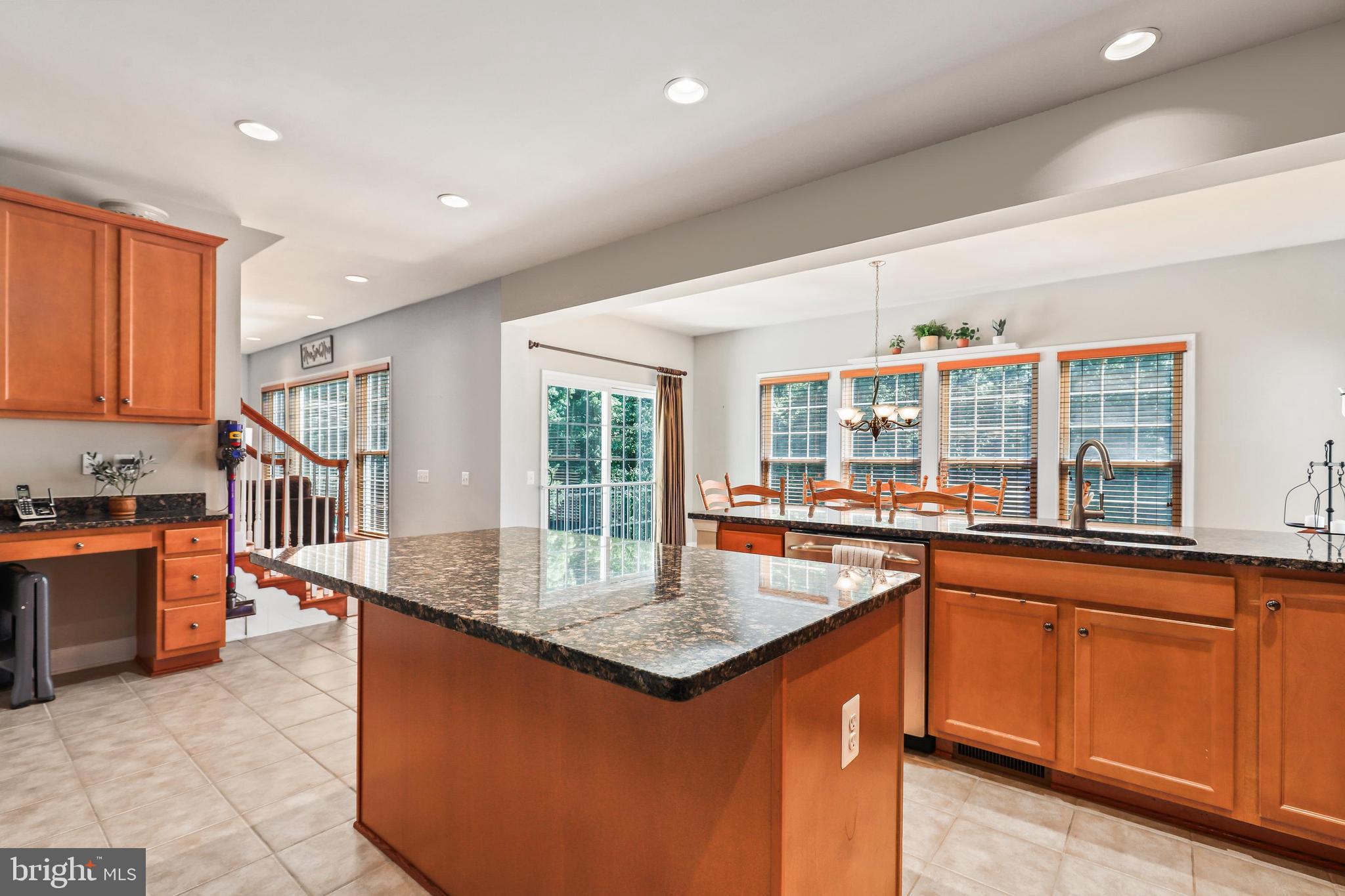 MAYFIELD TRACE - Residential