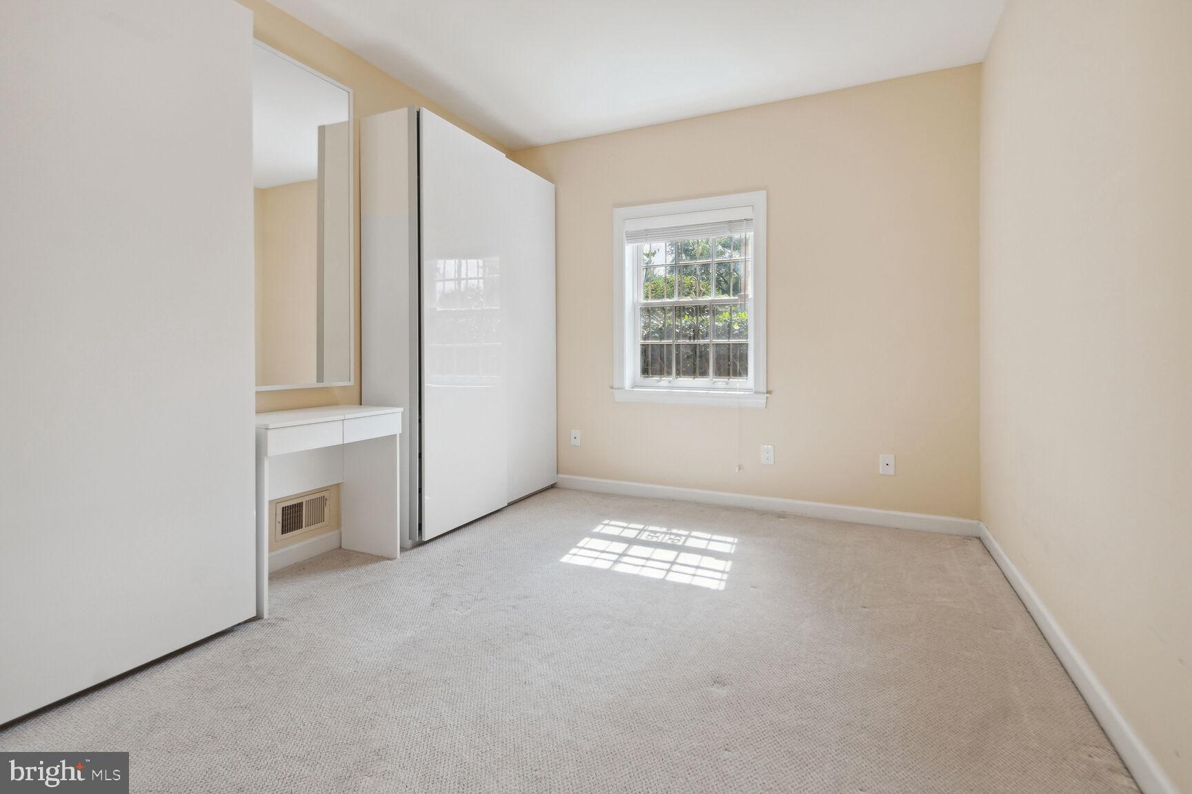 WESTBARD MEWS - Residential Lease