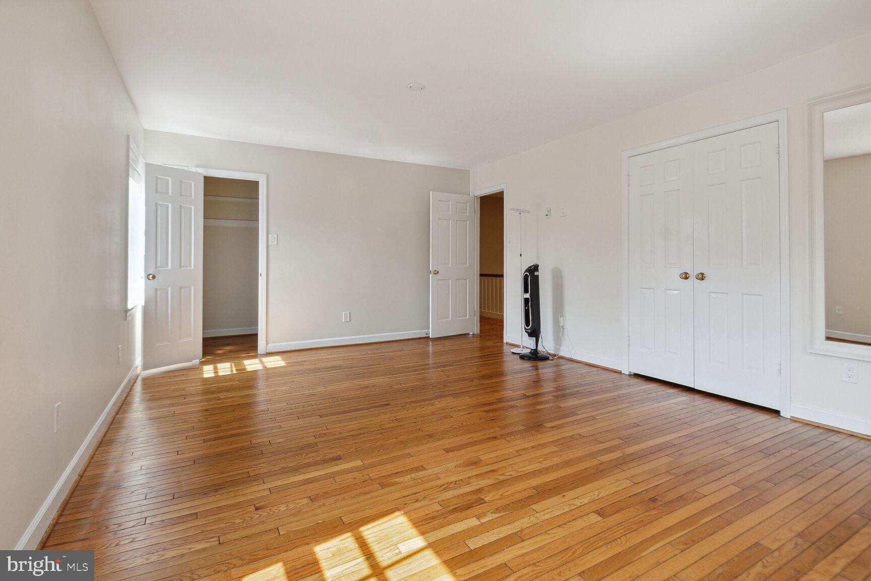 WESTBARD MEWS - Residential Lease