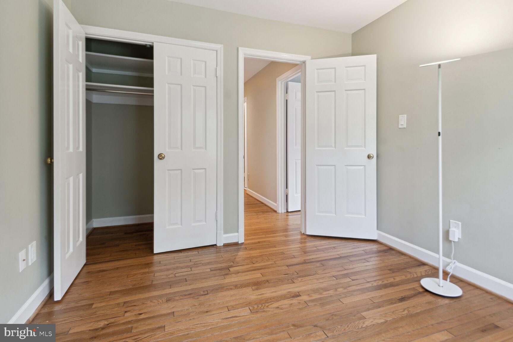 WESTBARD MEWS - Residential Lease