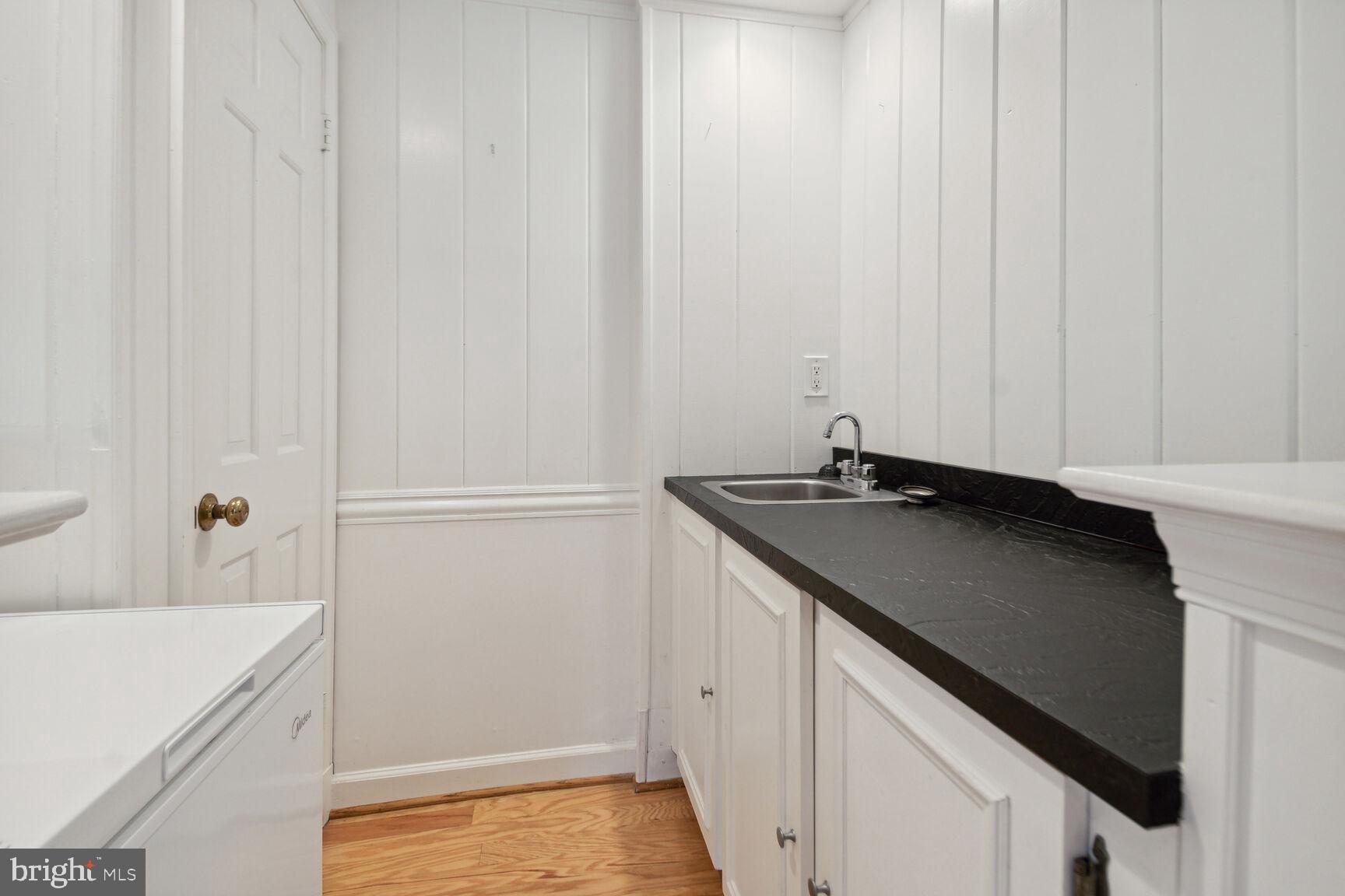 WESTBARD MEWS - Residential Lease