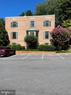 WESTBARD MEWS - Residential Lease