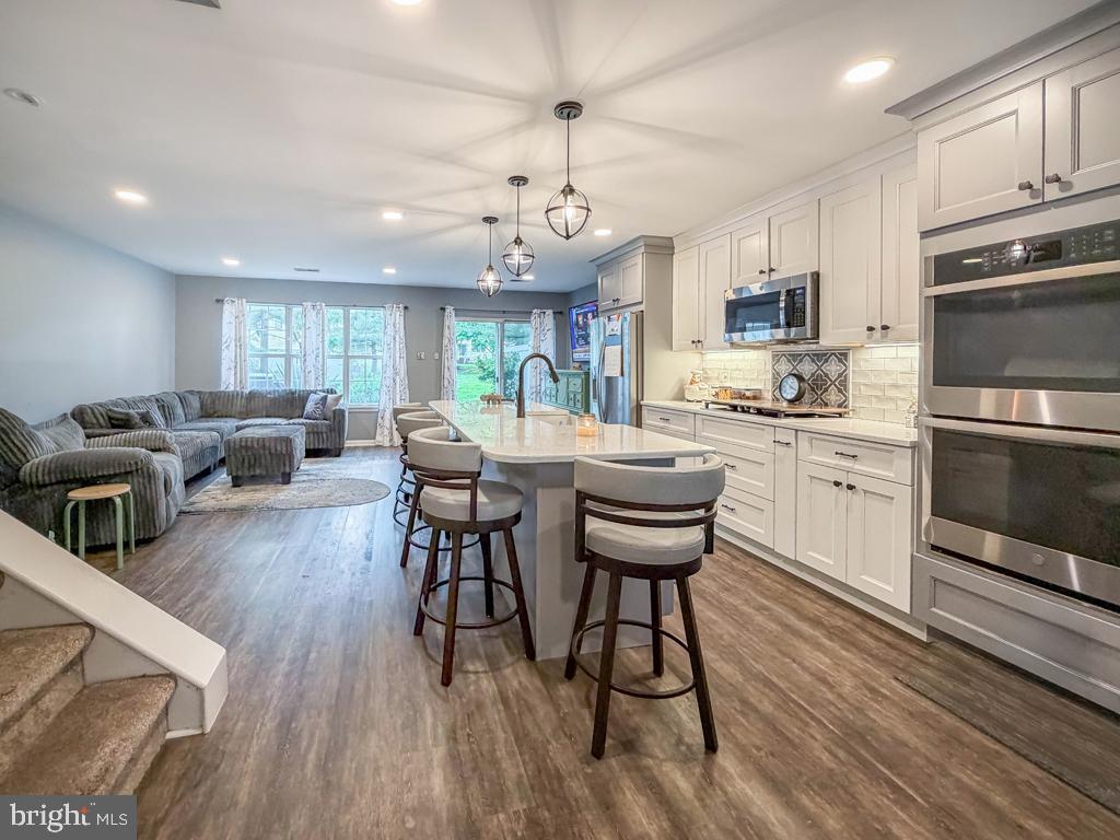 BROOKSTONE - Residential