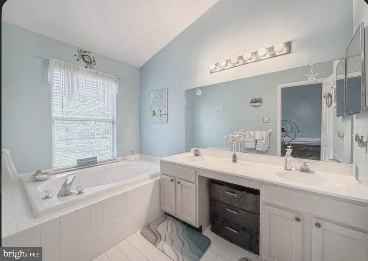 BROOKSTONE - Residential