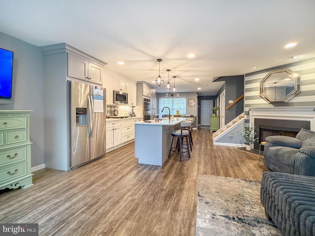 BROOKSTONE - Residential