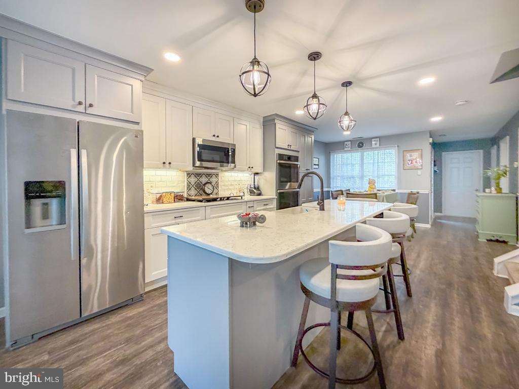 BROOKSTONE - Residential