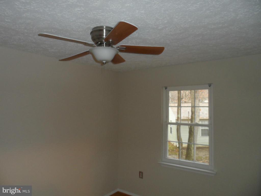 ST CHARLES SUB - HUNTINGTON - Residential Lease