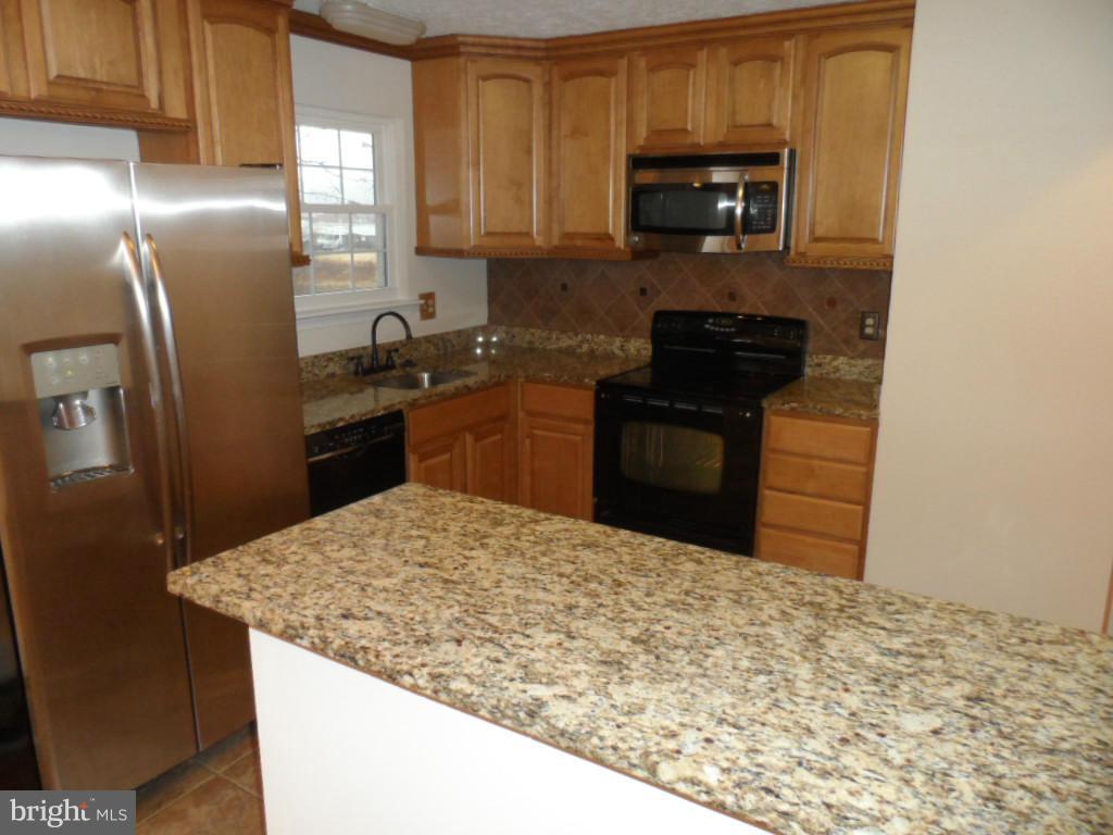 ST CHARLES SUB - HUNTINGTON - Residential Lease