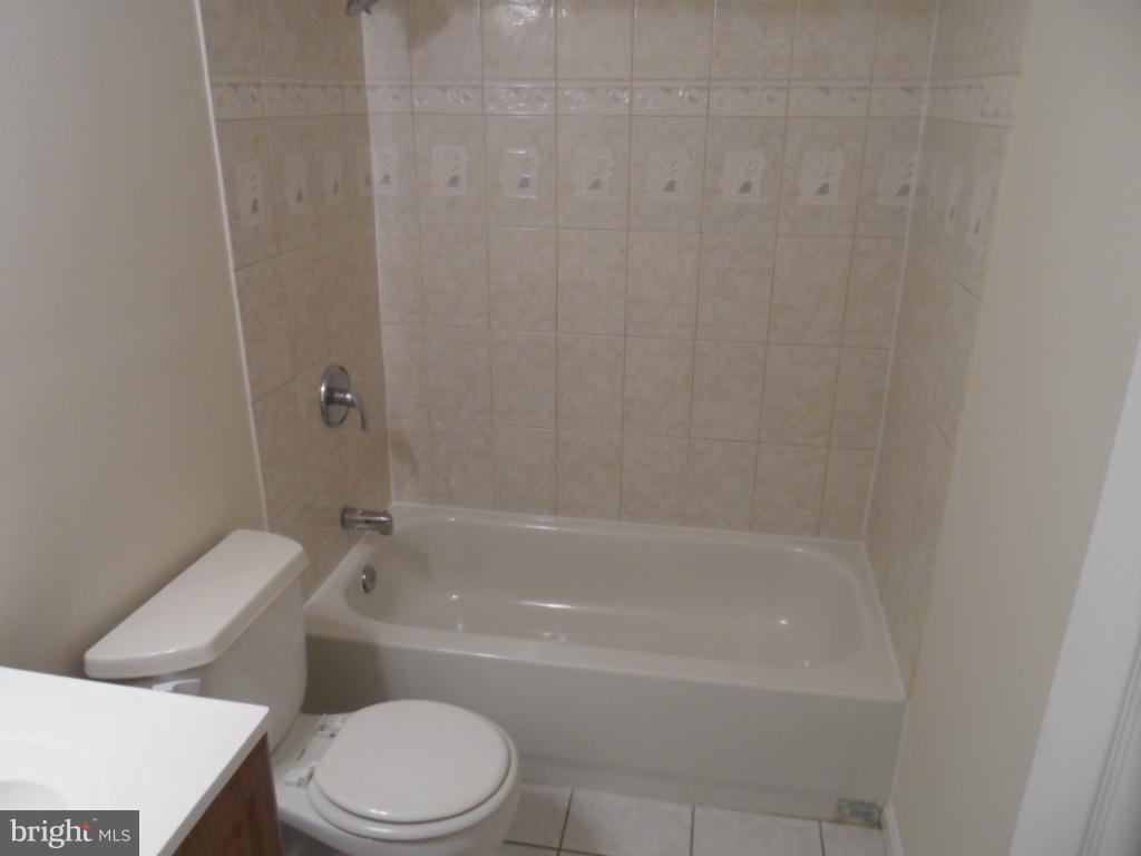 ST CHARLES SUB - HUNTINGTON - Residential Lease