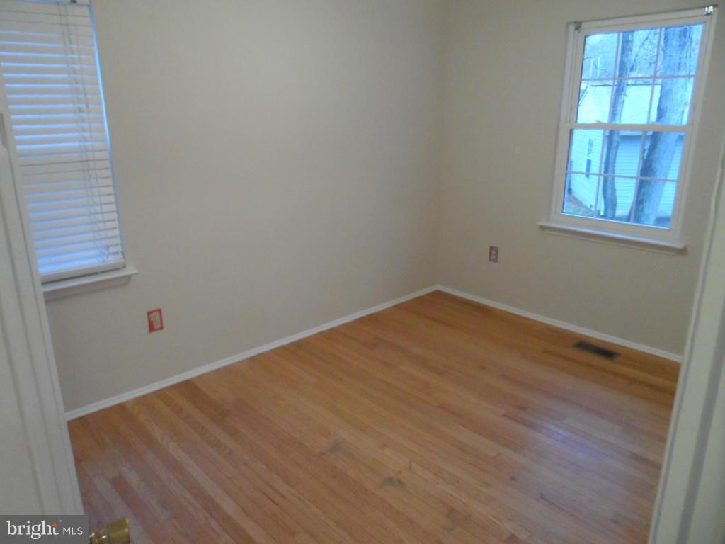 ST CHARLES SUB - HUNTINGTON - Residential Lease