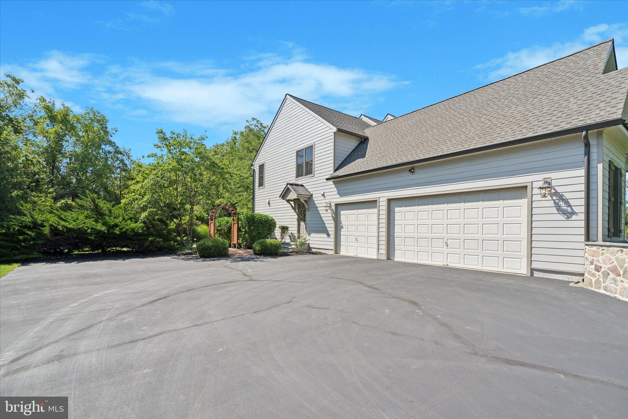 BETHEL KNOLL - Residential