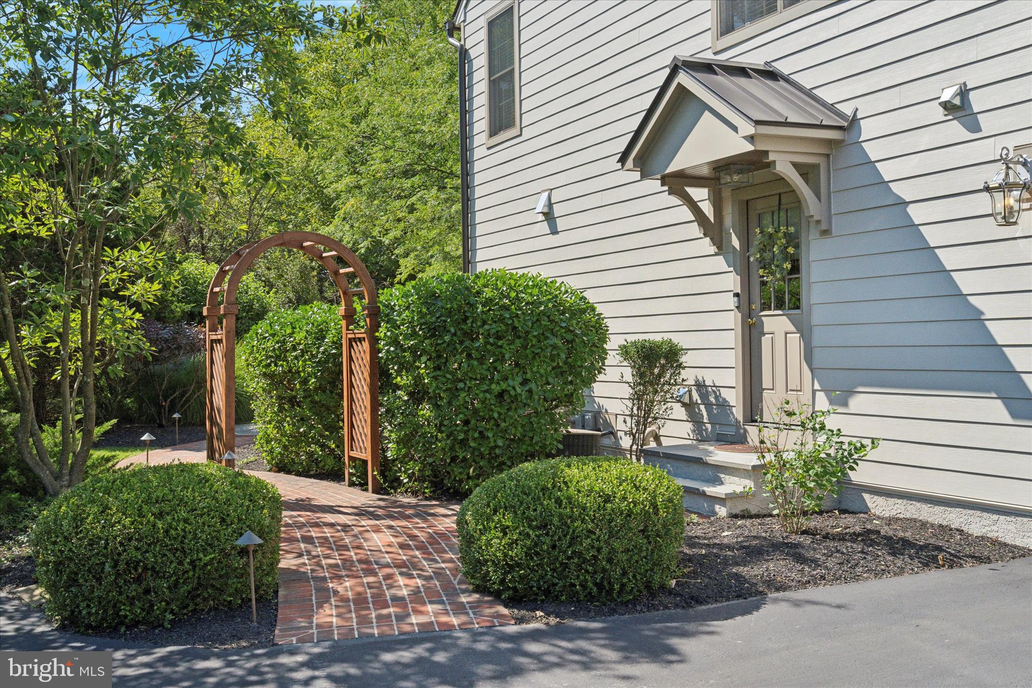 BETHEL KNOLL - Residential