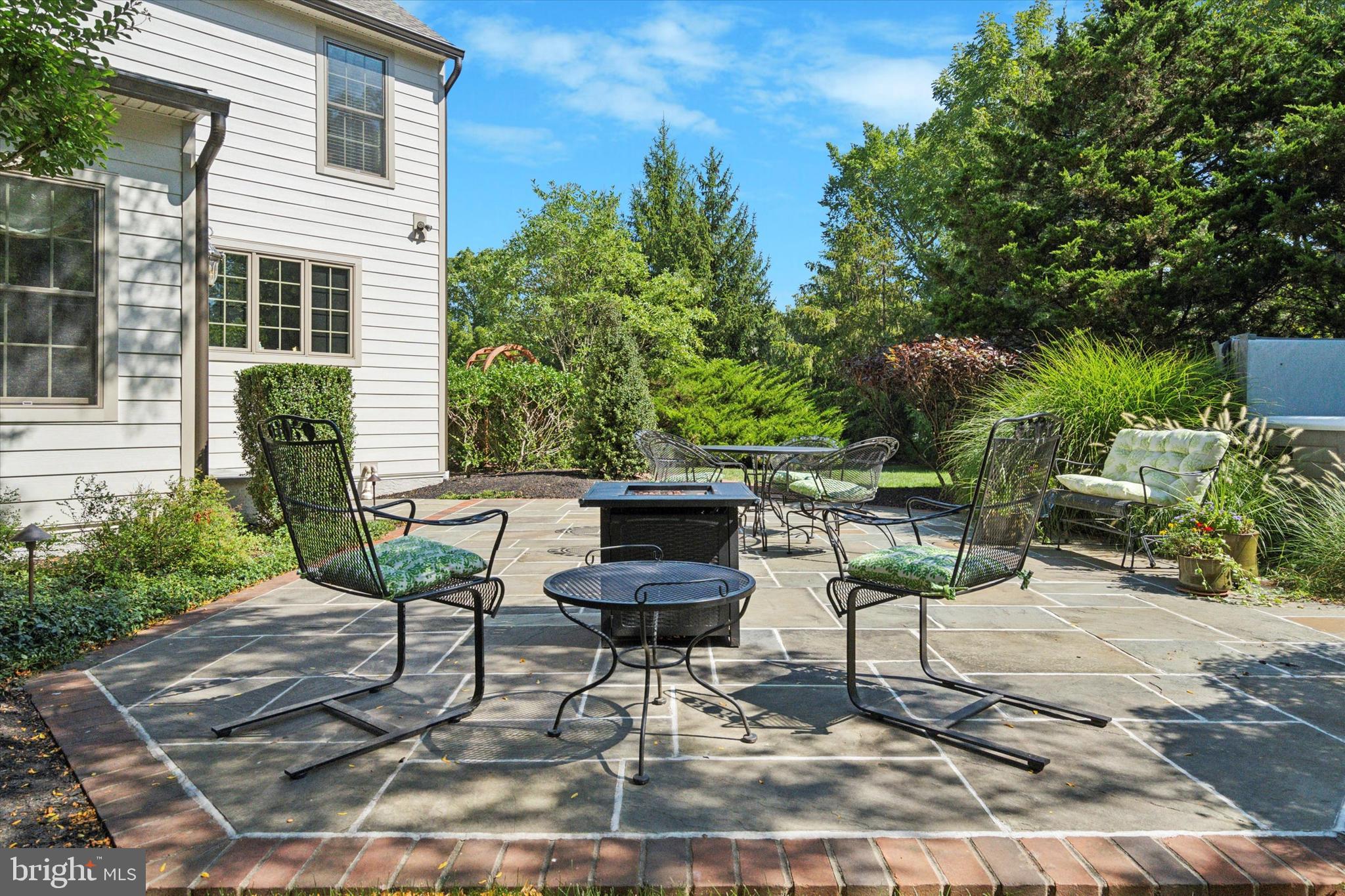 BETHEL KNOLL - Residential