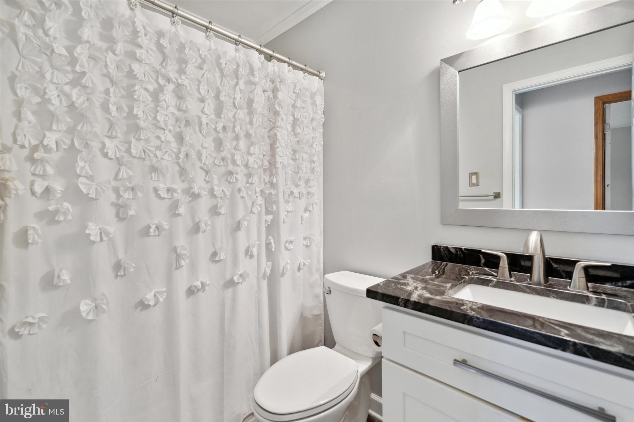 SAW MILL VALLEY - Residential