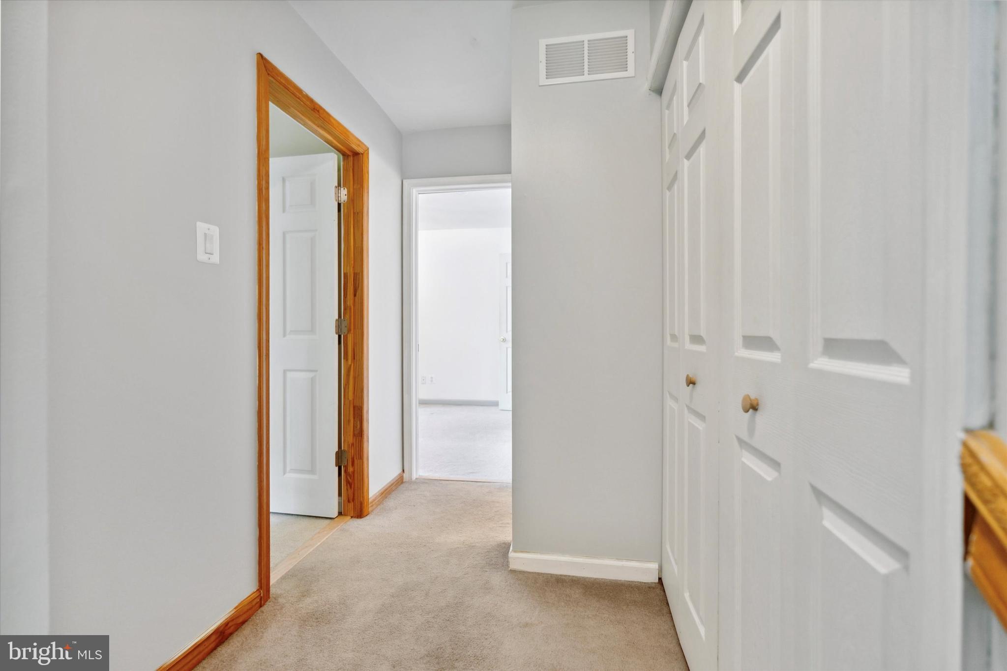 SAW MILL VALLEY - Residential