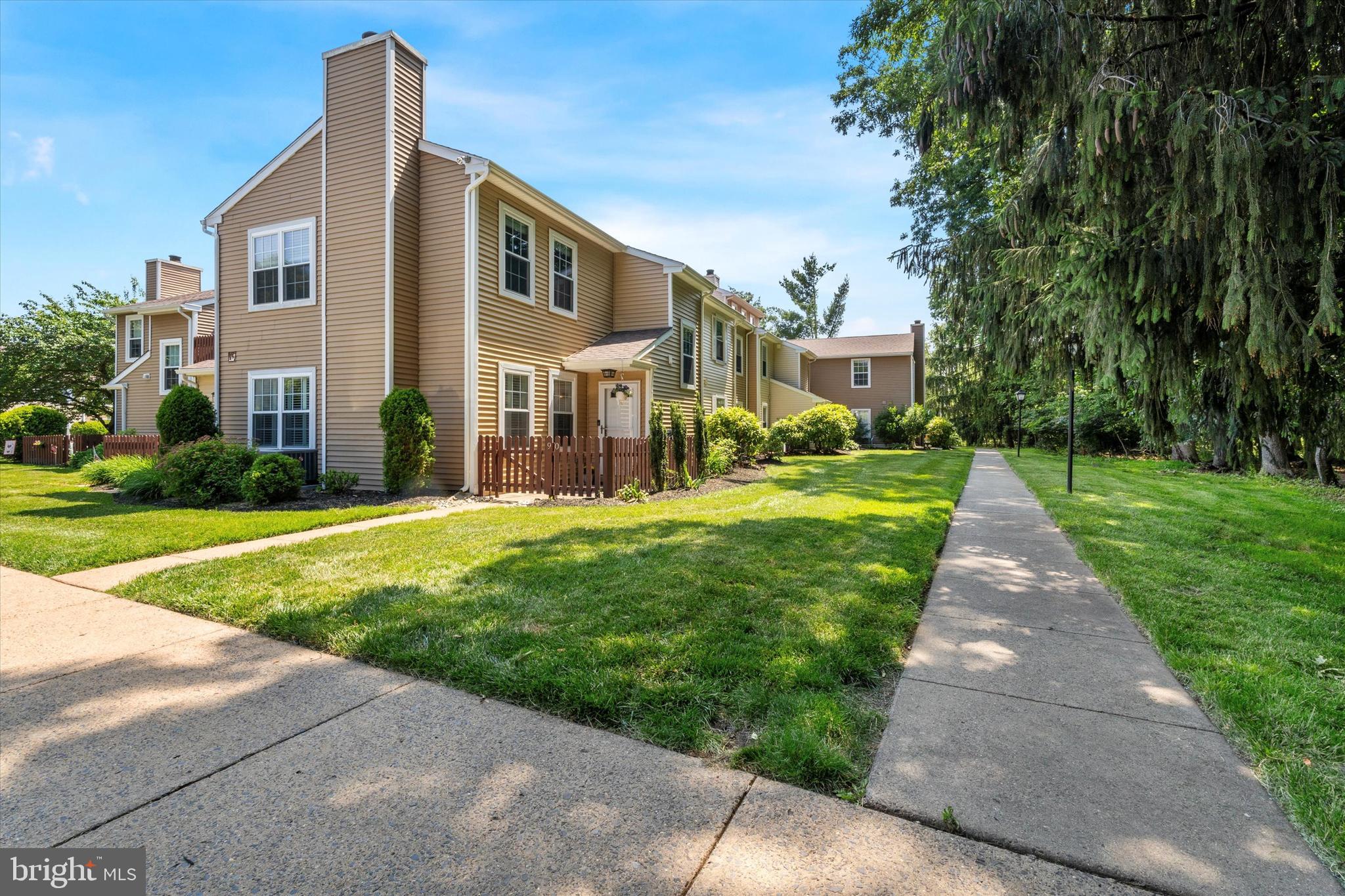 SAW MILL VALLEY - Residential