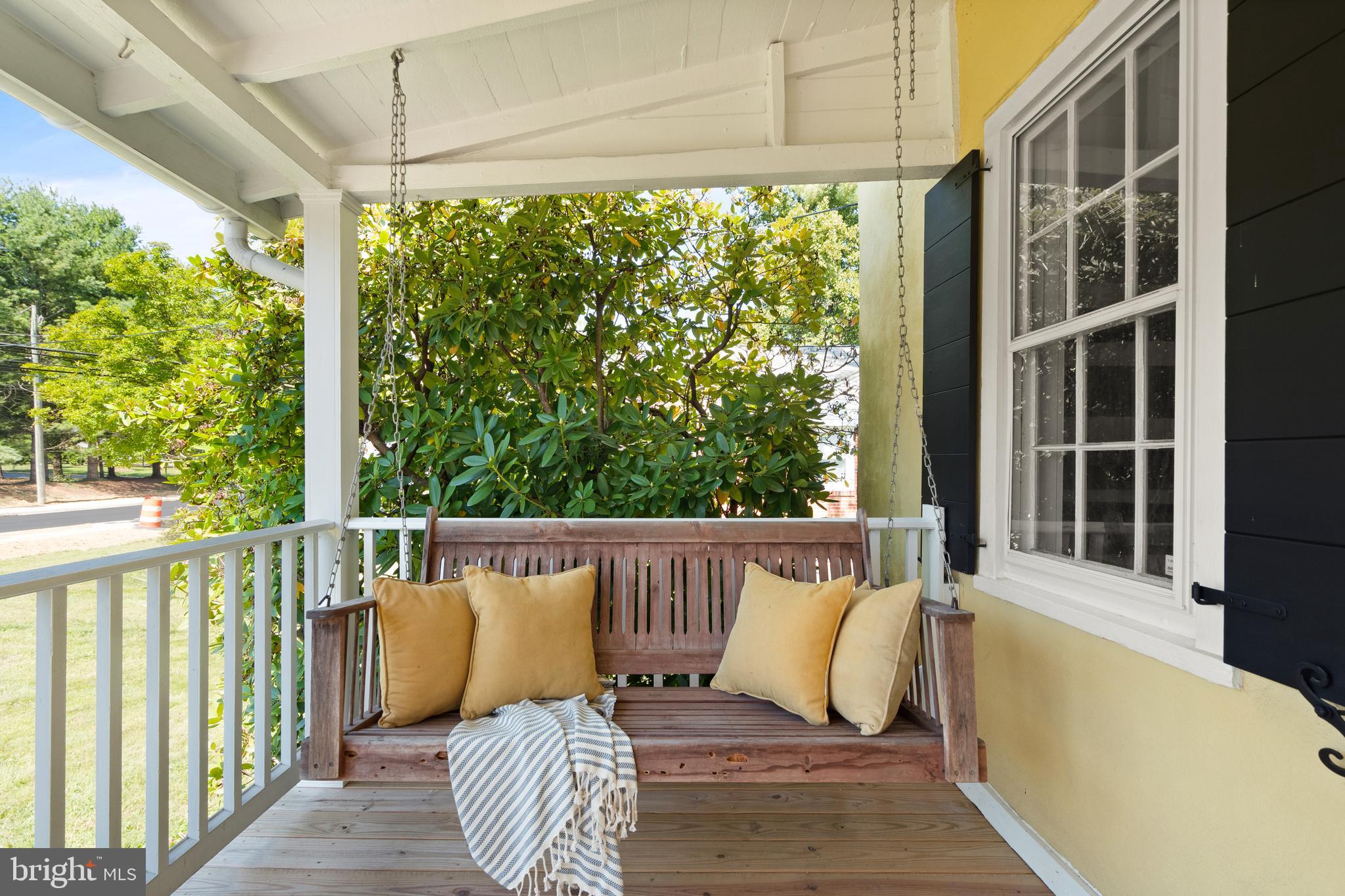 LOVE - Residential Lease