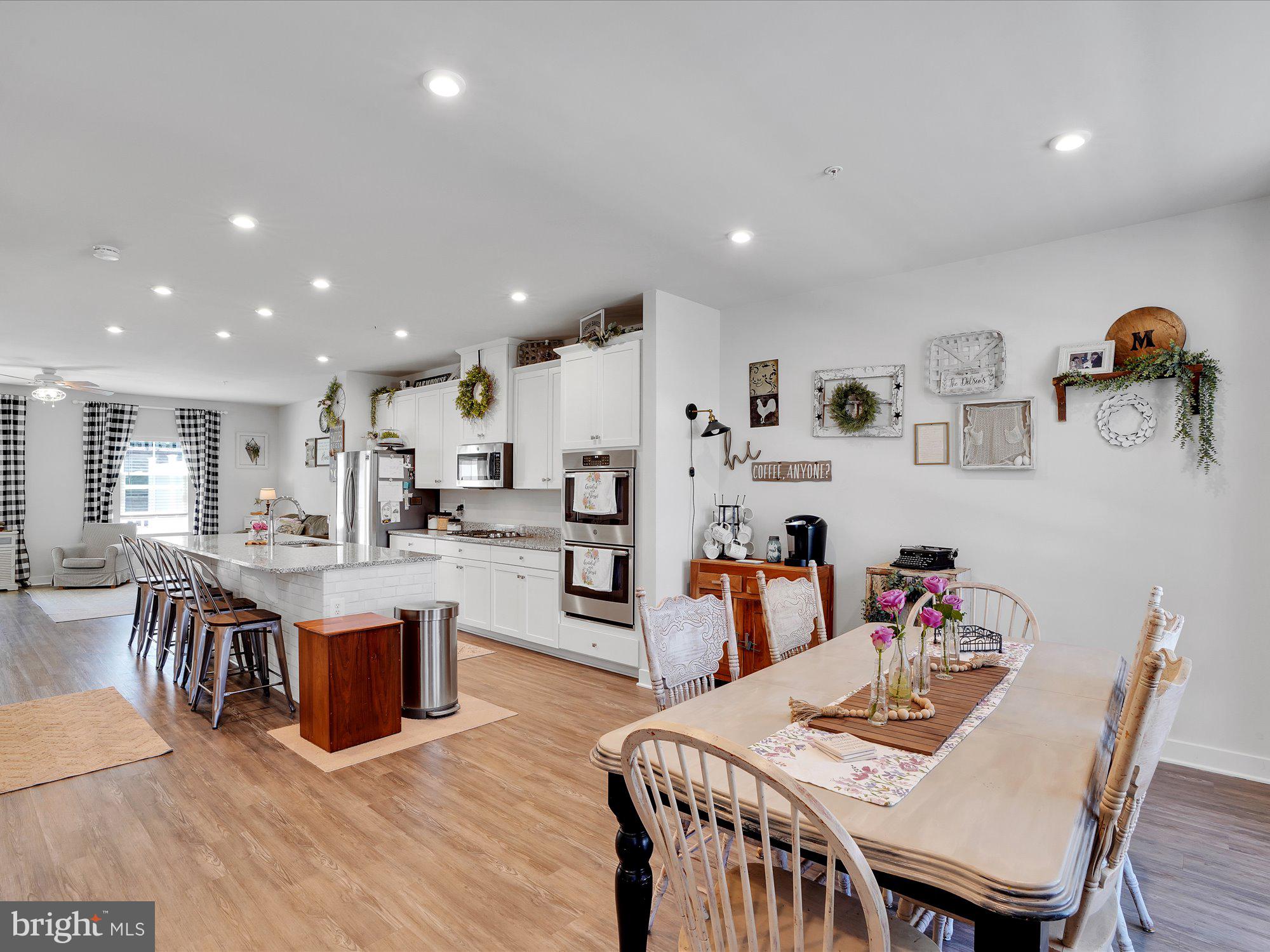 REGENTS GLEN - Residential